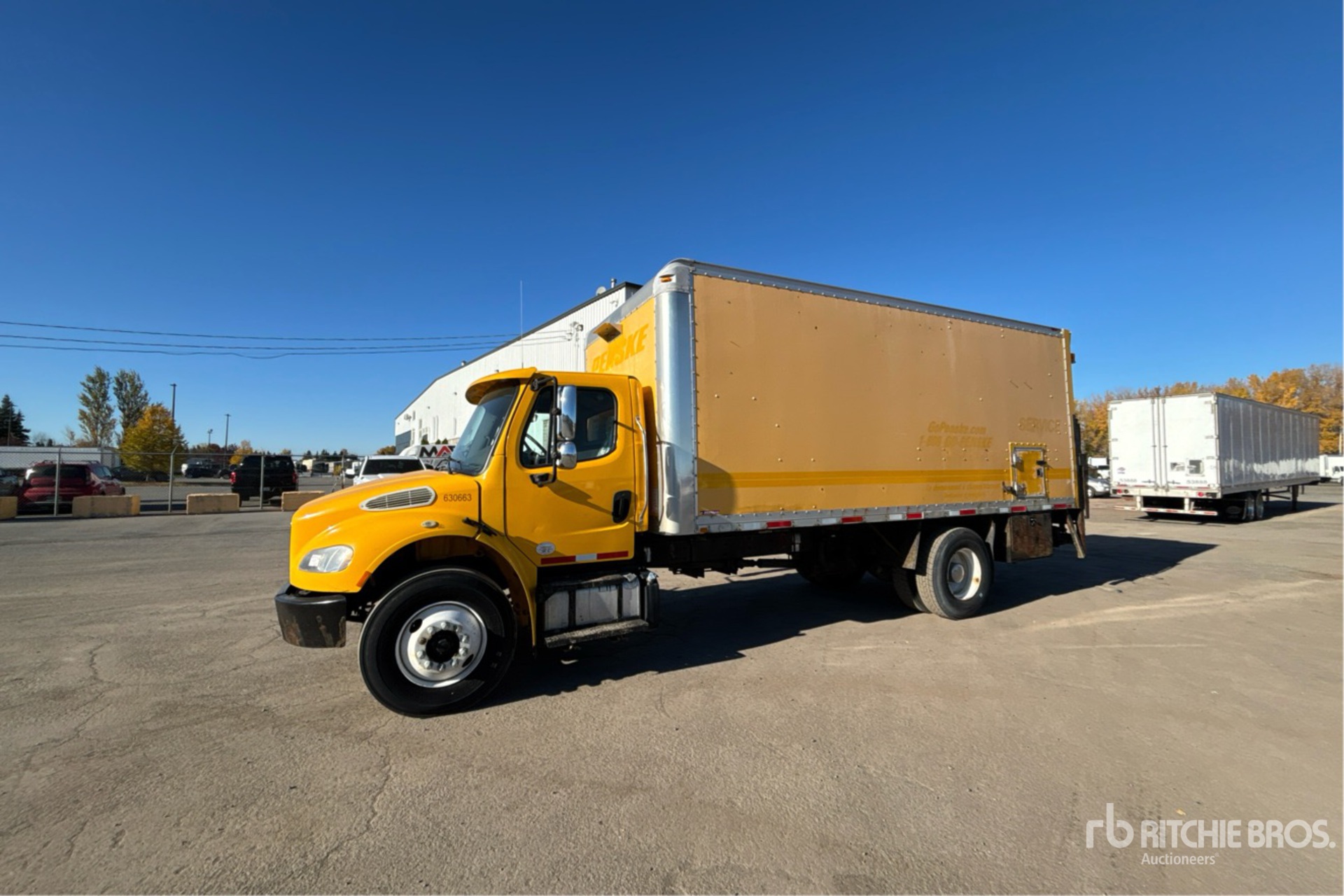 2013 Freightliner M2 106
