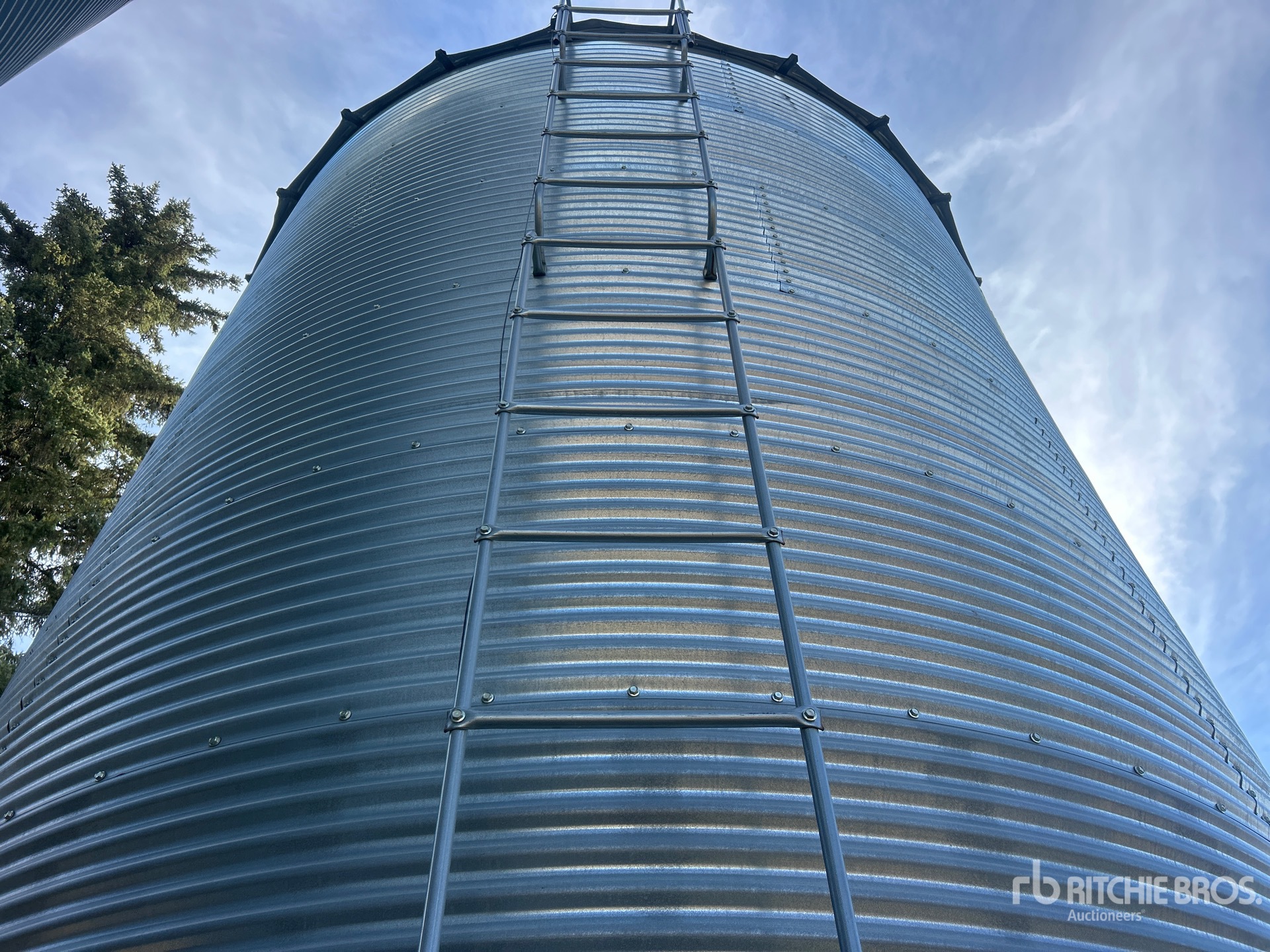 Westeel +/- 2000 BU 6 RING HOPPER