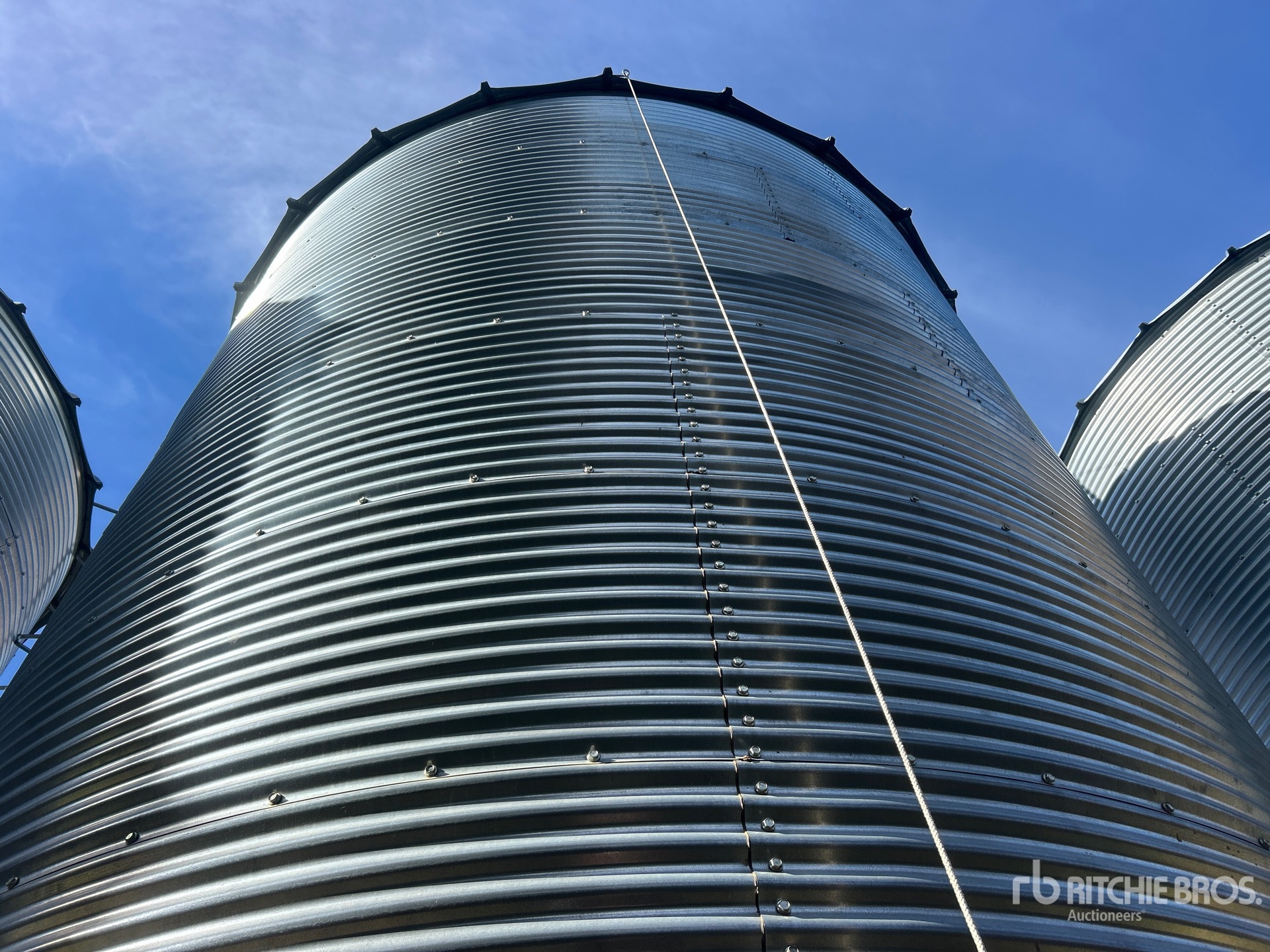 Westeel +/- 2000 BU 6 RING HOPPER