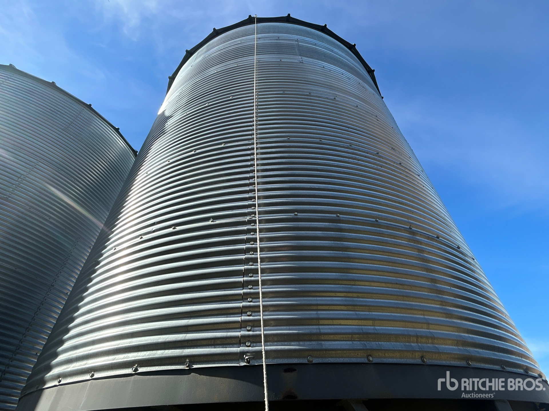 Westeel +/- 2000 BU 6 RING HOPPER