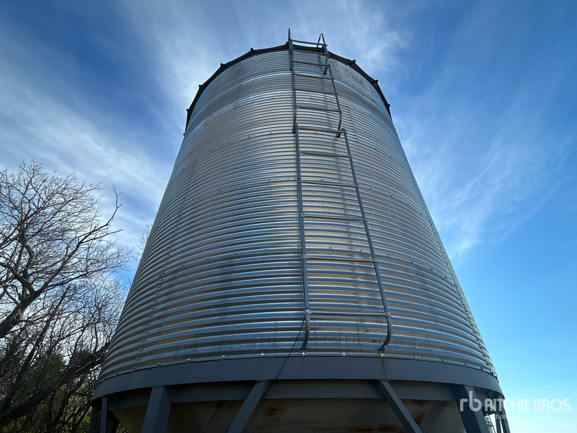 Westeel +/- 2000 BU 6 RING HOPPER