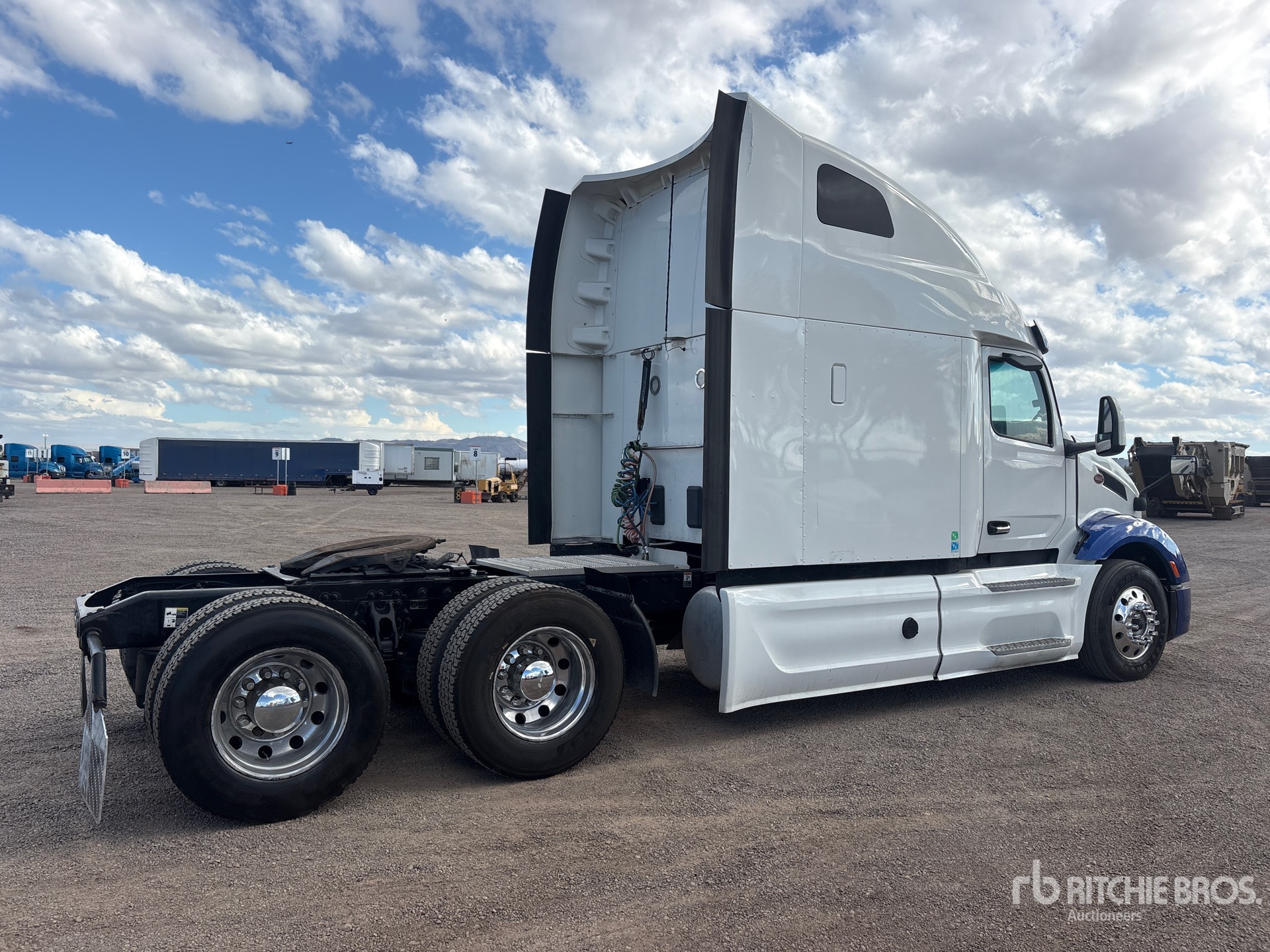 2022 Peterbilt 579