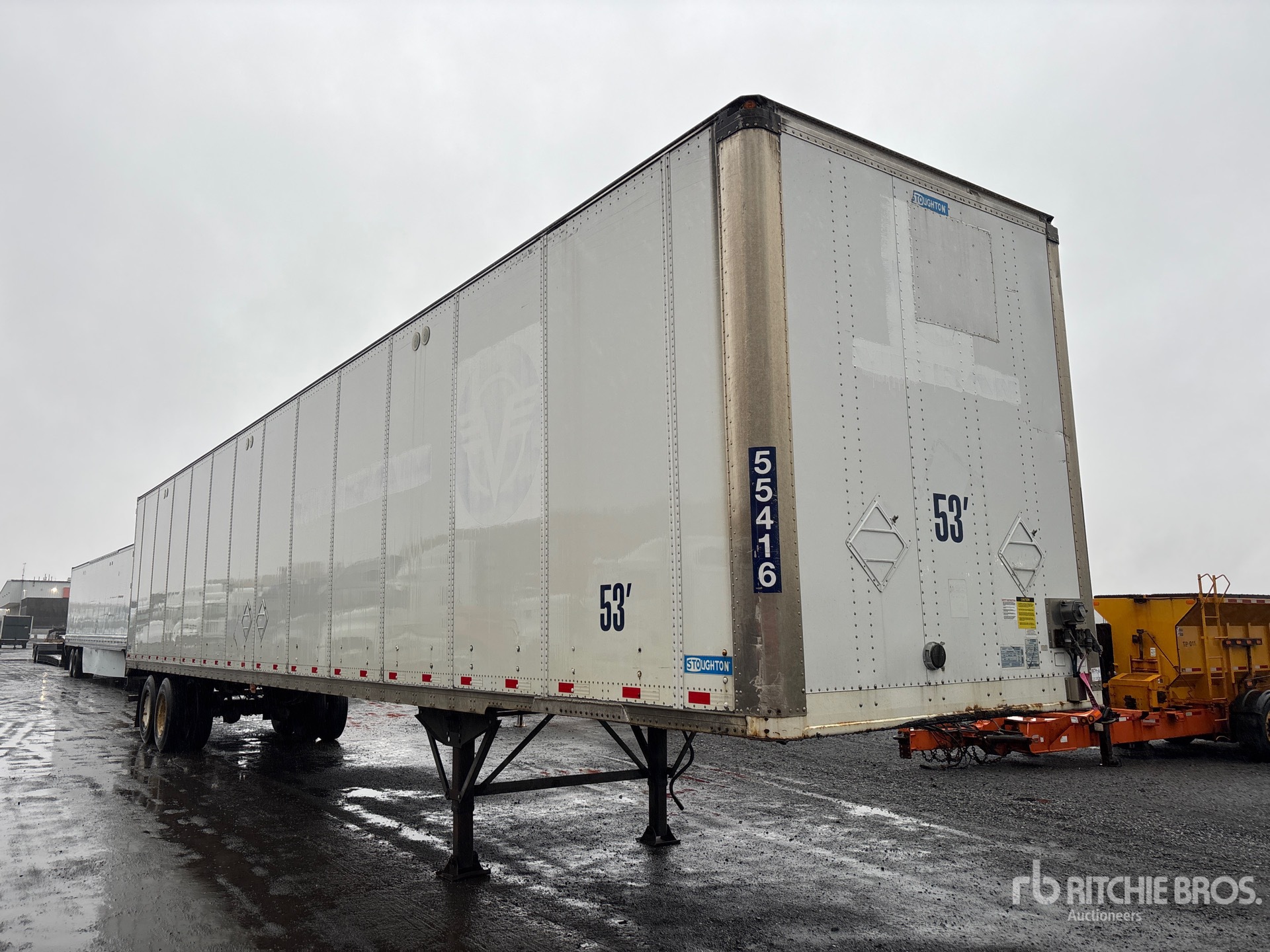 2014 Stoughton 53 FT T/A