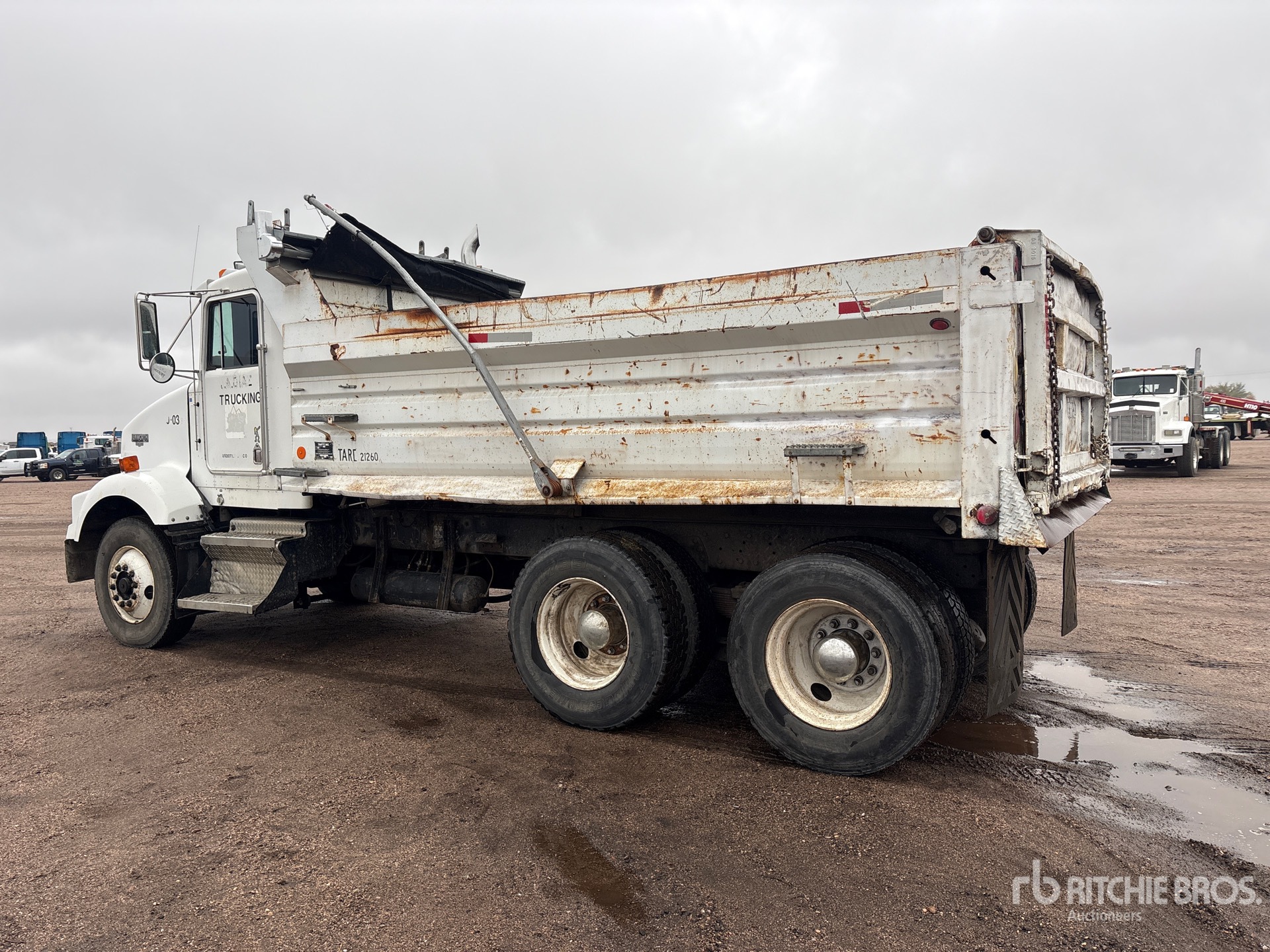 1995 Kenworth T450B