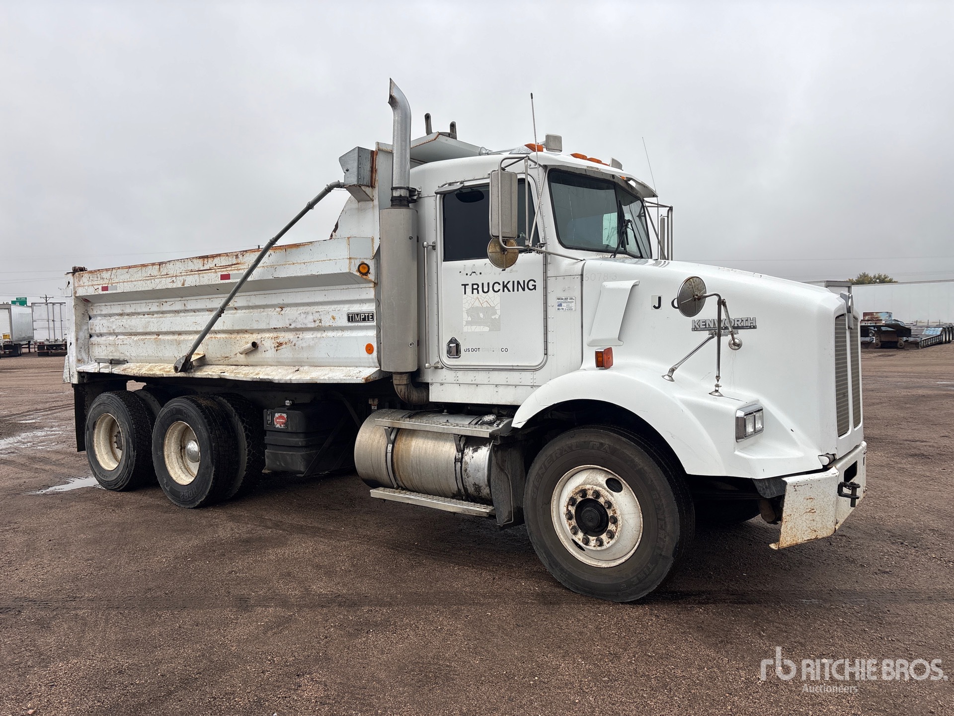 1995 Kenworth T450B