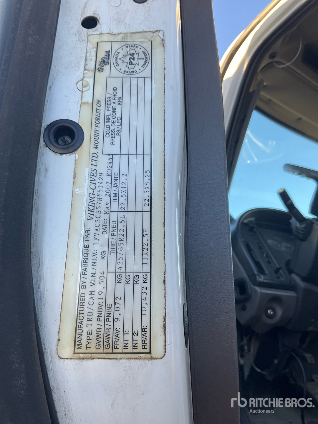 2007 Freightliner M2 106