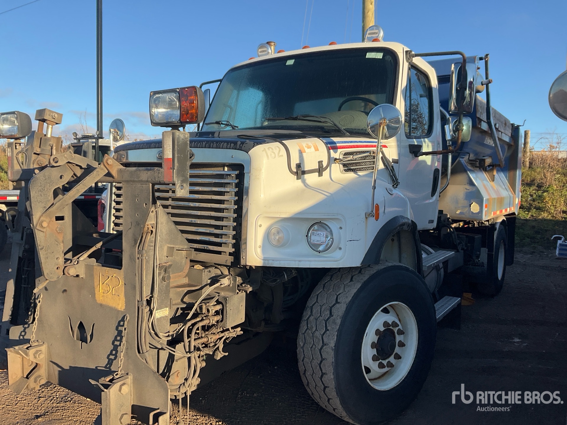 2007 Freightliner M2 106