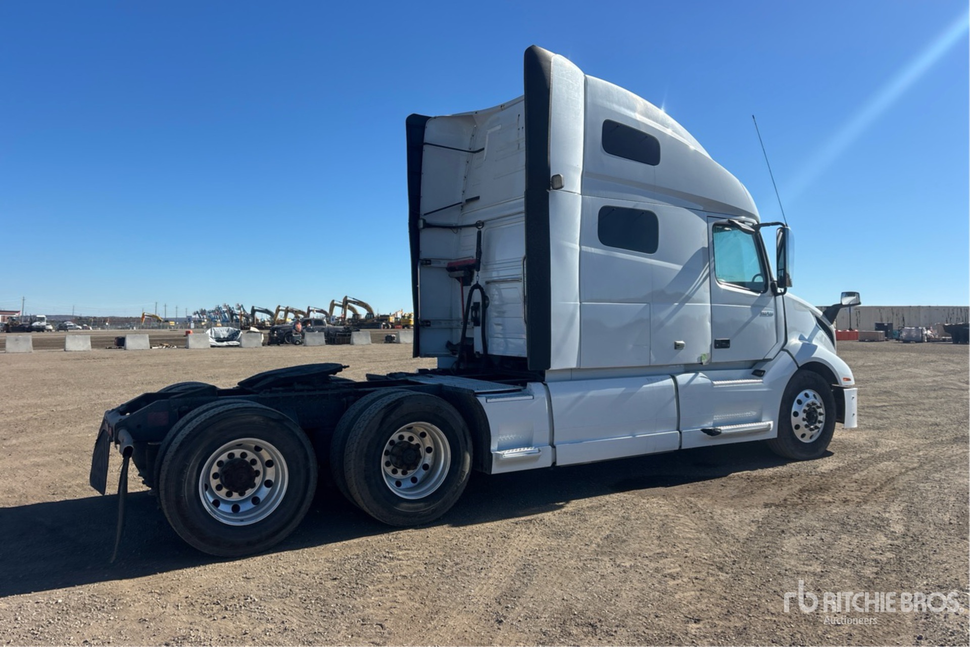 2021 Volvo VNL