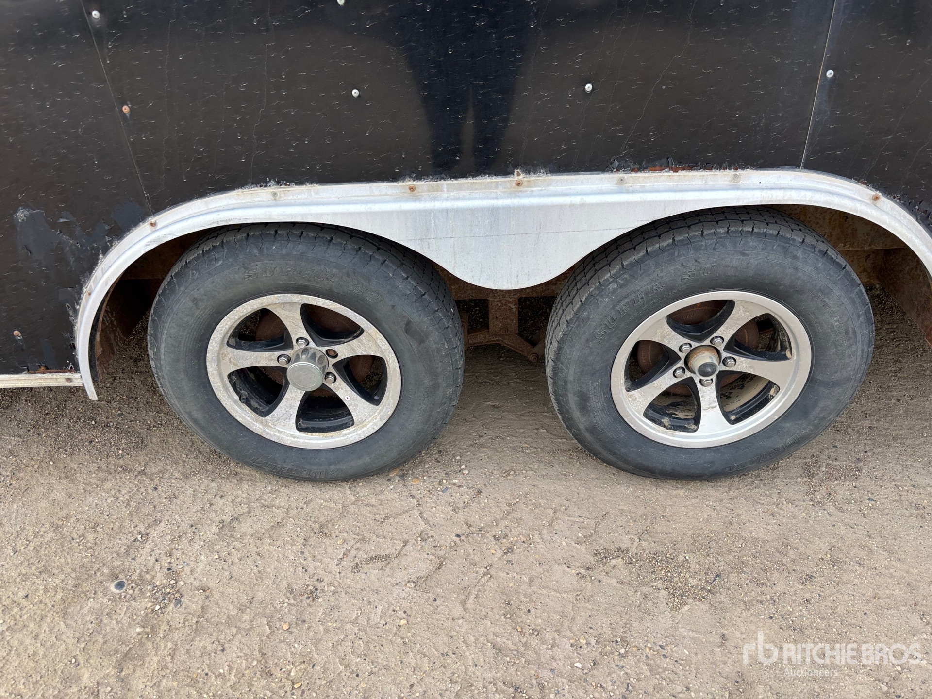2018 Universal Trailers 20 FT T/A