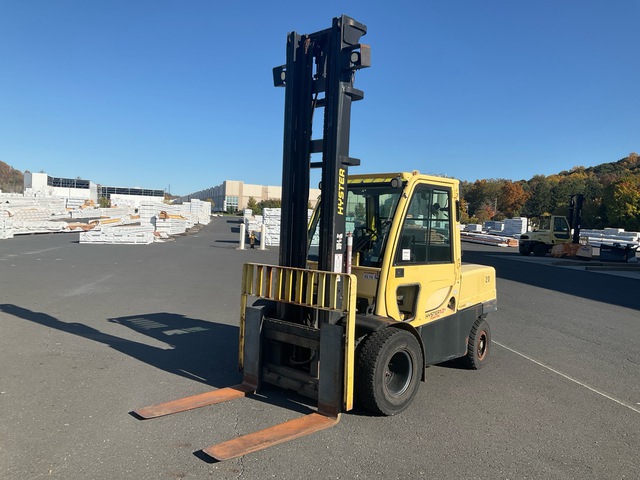 Hyster H120FT 11500 lb Pneumatic Tire Forklift