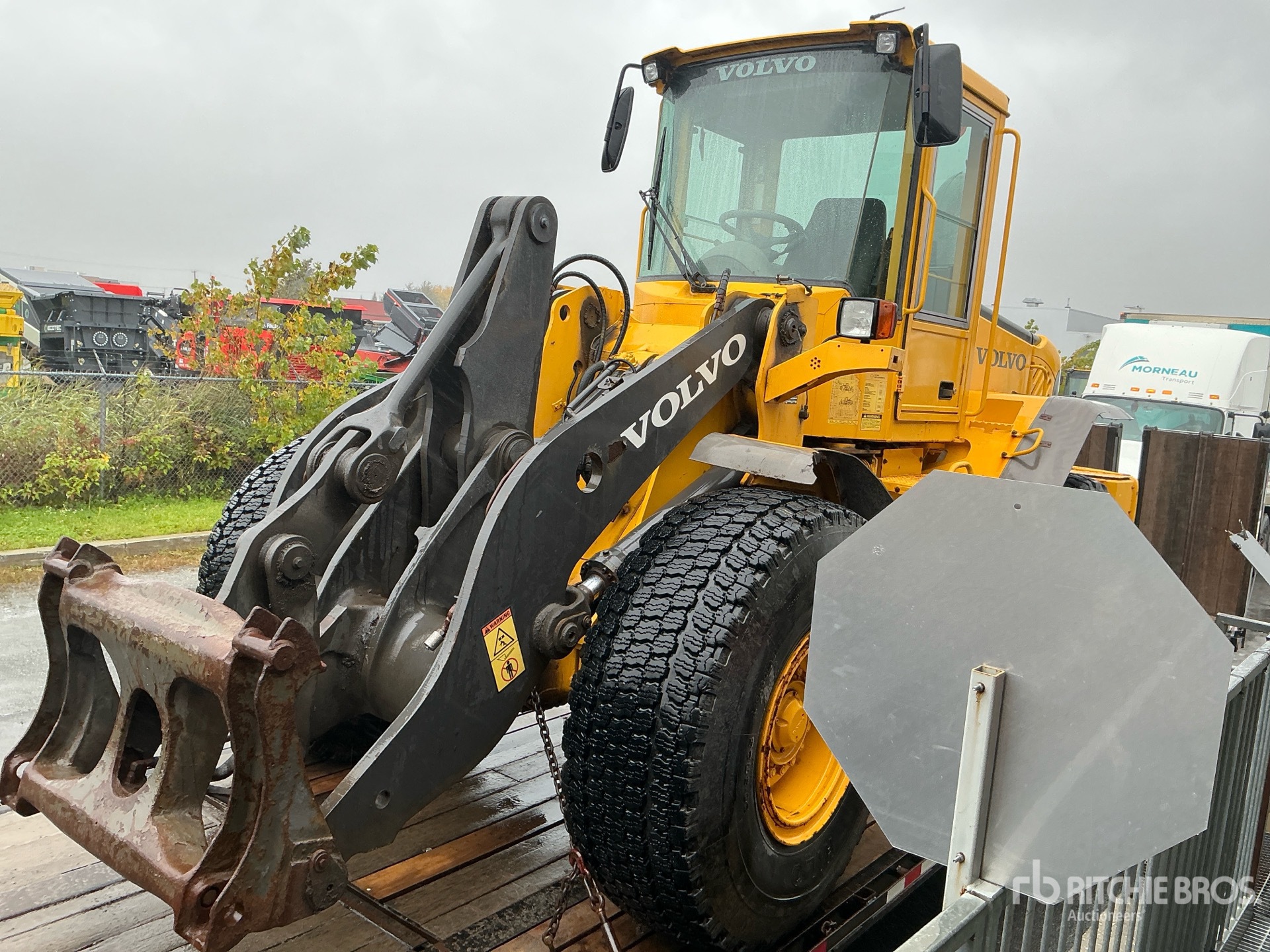 Photo of 2004 Volvo L90E