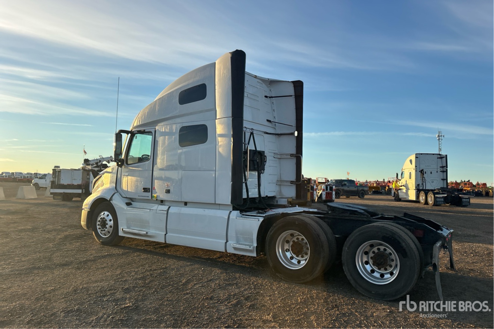 2021 Volvo VNL
