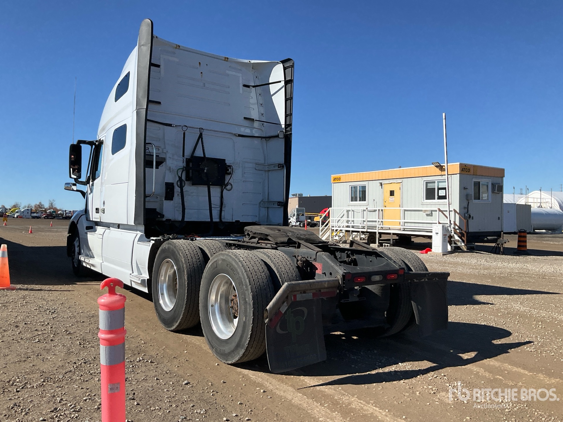 2021 Volvo VNL