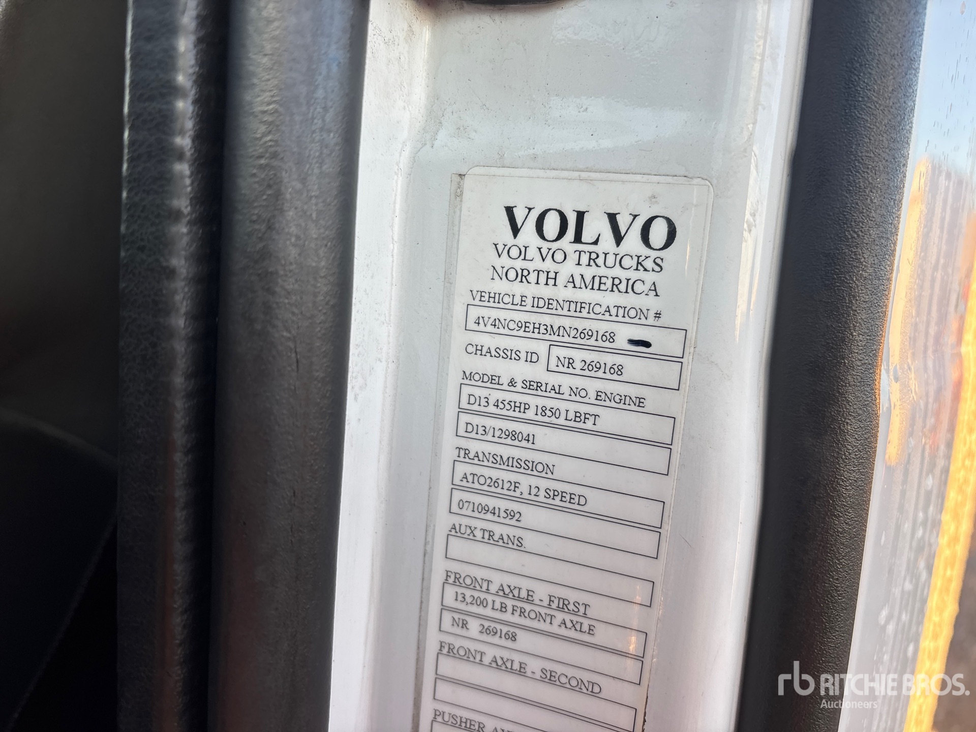 2021 Volvo VNL
