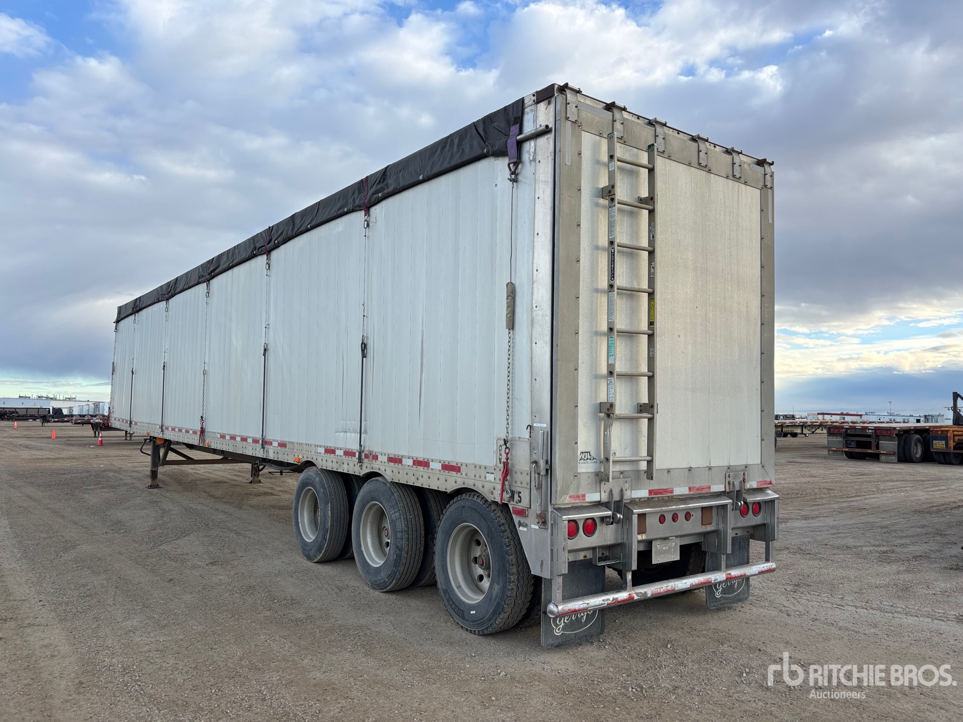 2009 Wilkins 53 ft x 102 in Tri/A Moving Flo ...