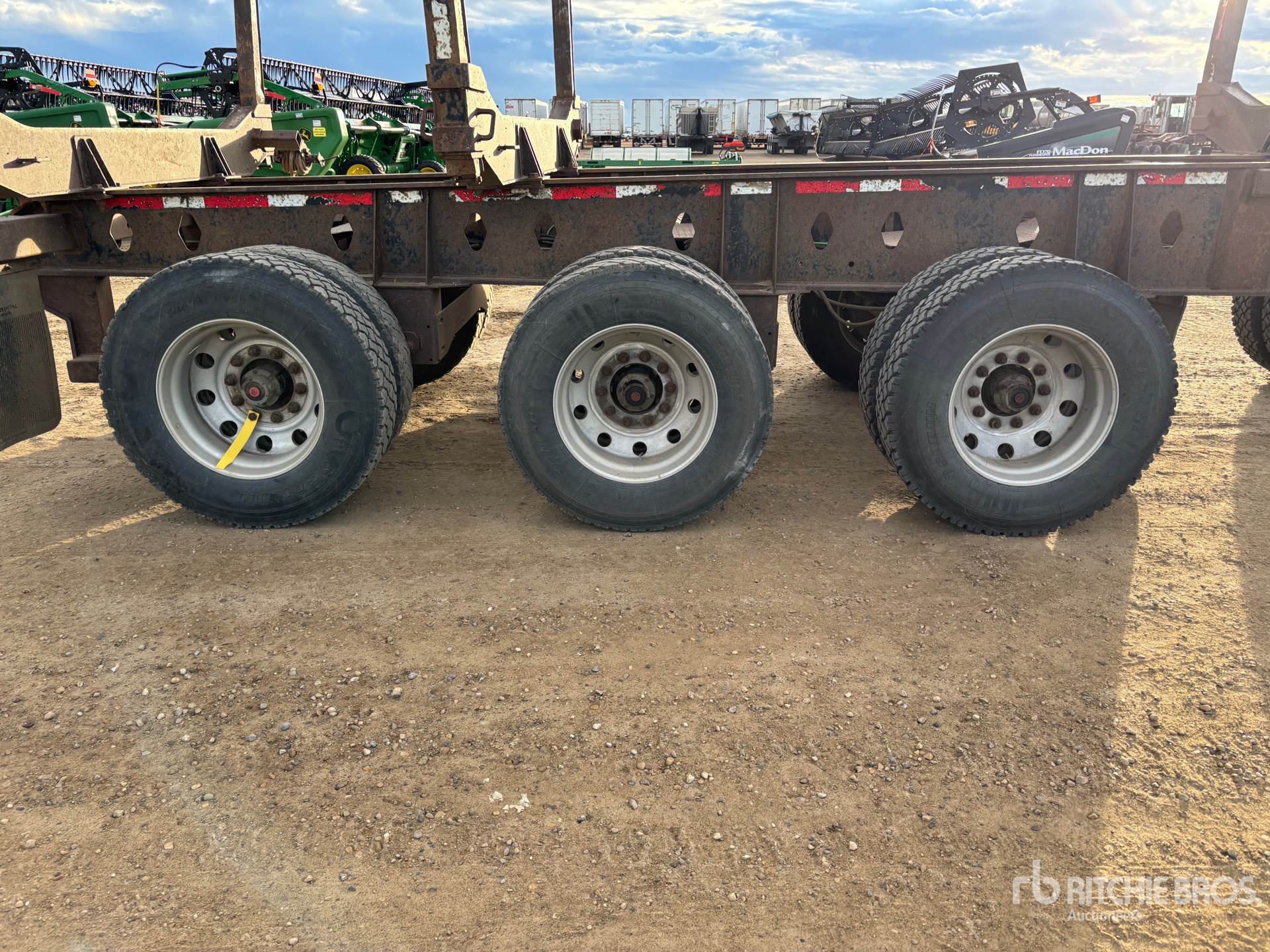 2019 Cross Country 50 ft Quad/A Hayrack
