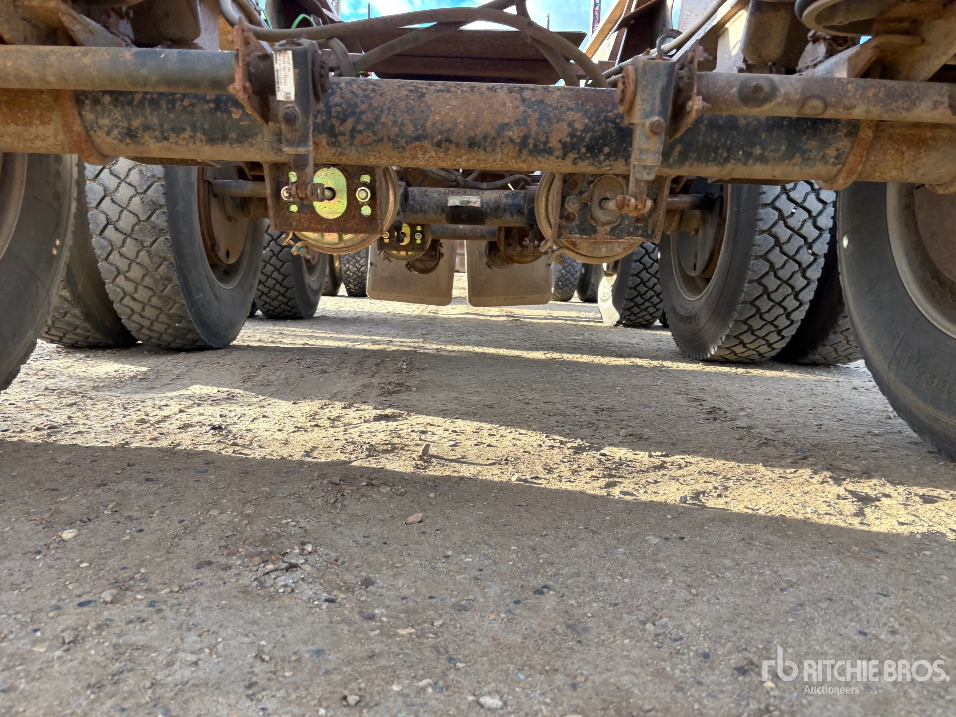 2019 Cross Country 50 ft Quad/A Hayrack