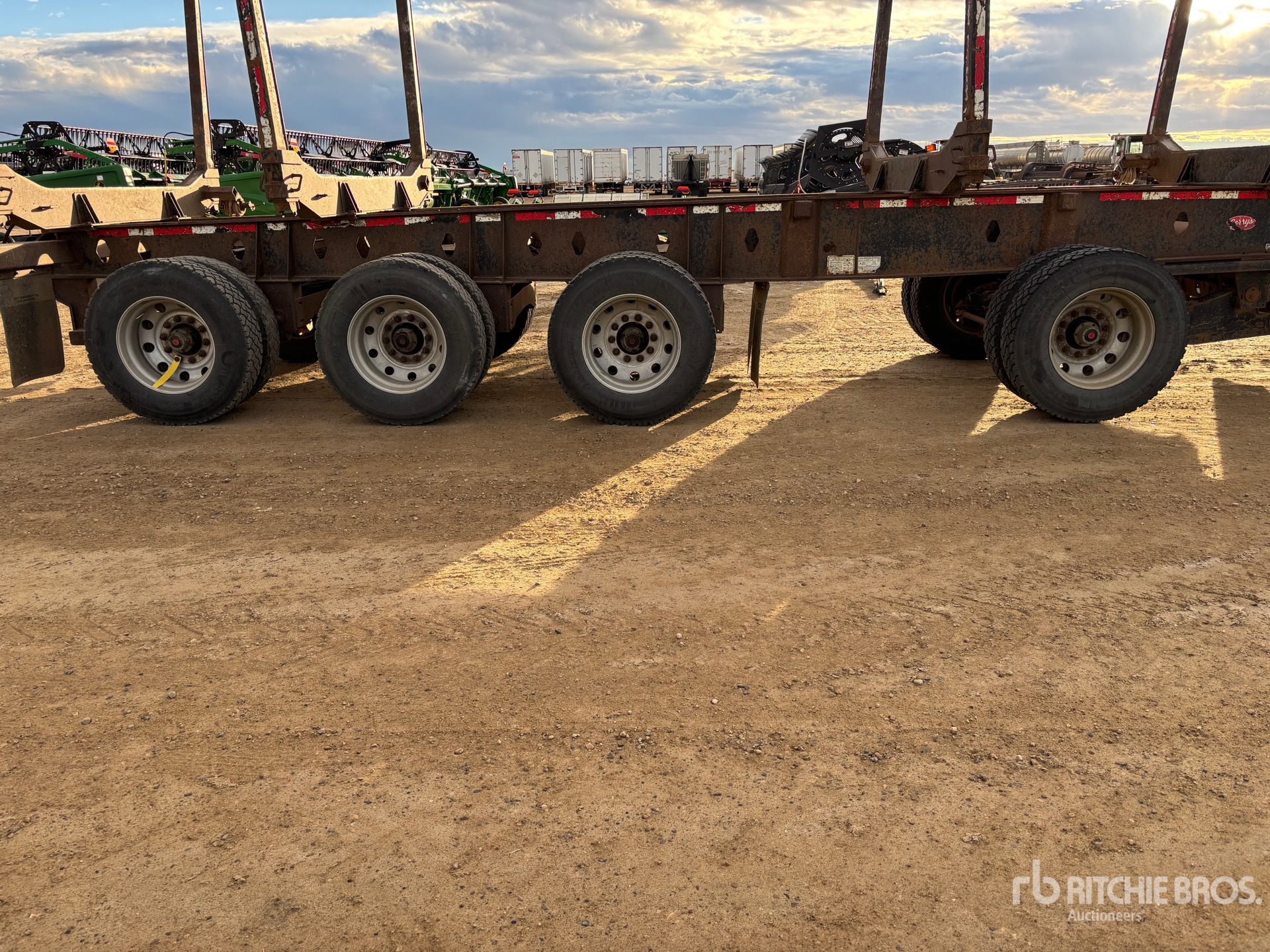 2019 Cross Country 50 ft Quad/A Hayrack