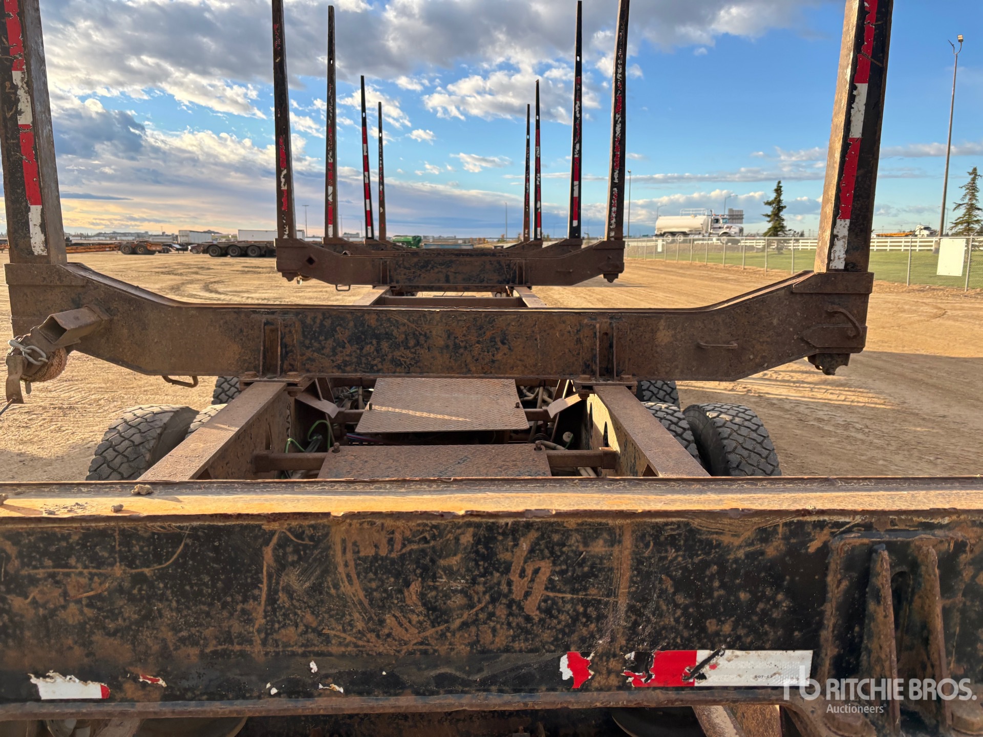 2019 Cross Country 50 ft Quad/A Hayrack