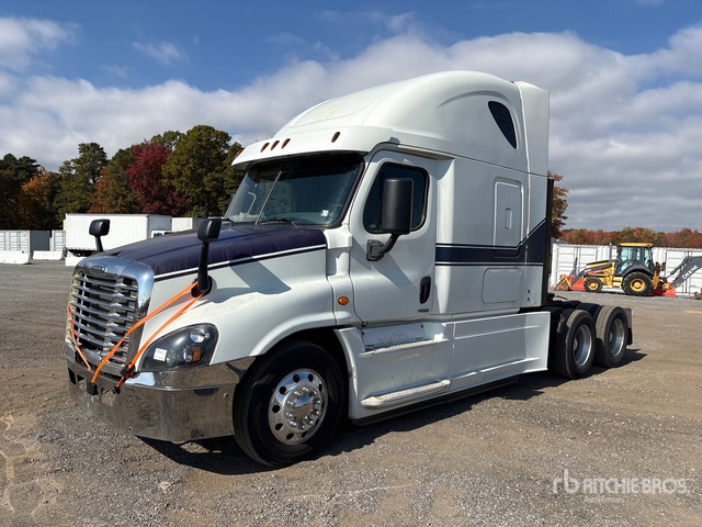 2017 Freightliner Cascadia 125 T/A Sleeper Truck Tractor