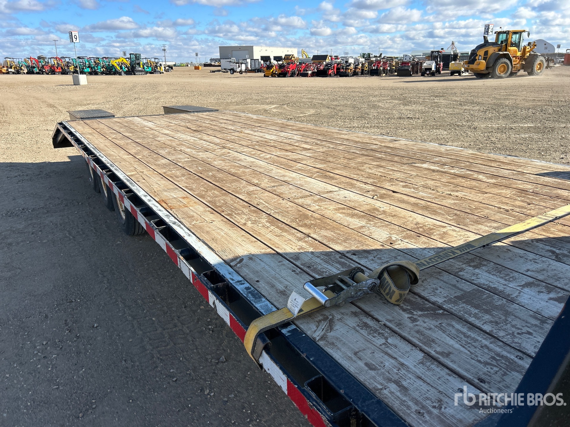 2010 Pj Trailers 26 FT TRI/A GOOSENECK