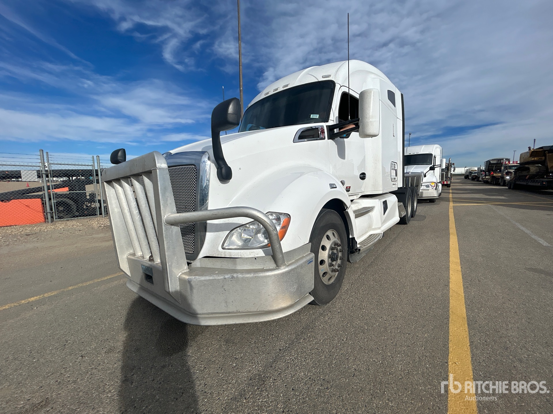 Photo of 2019 Kenworth T680