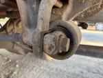 Underbody with Tuleje zawieszenia