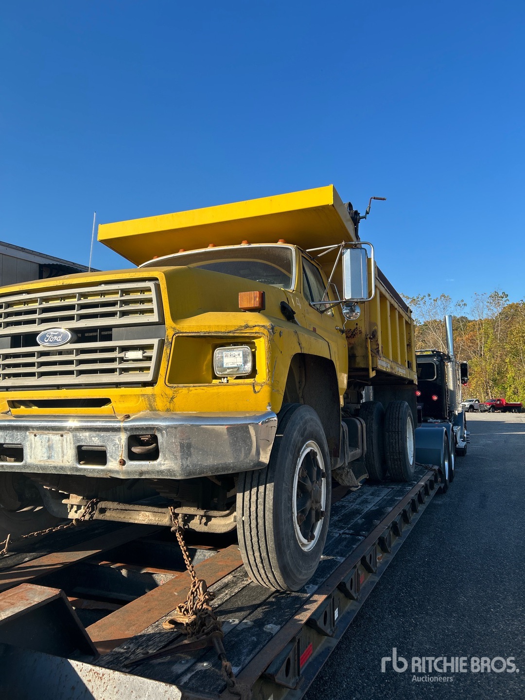 1987 Ford F800