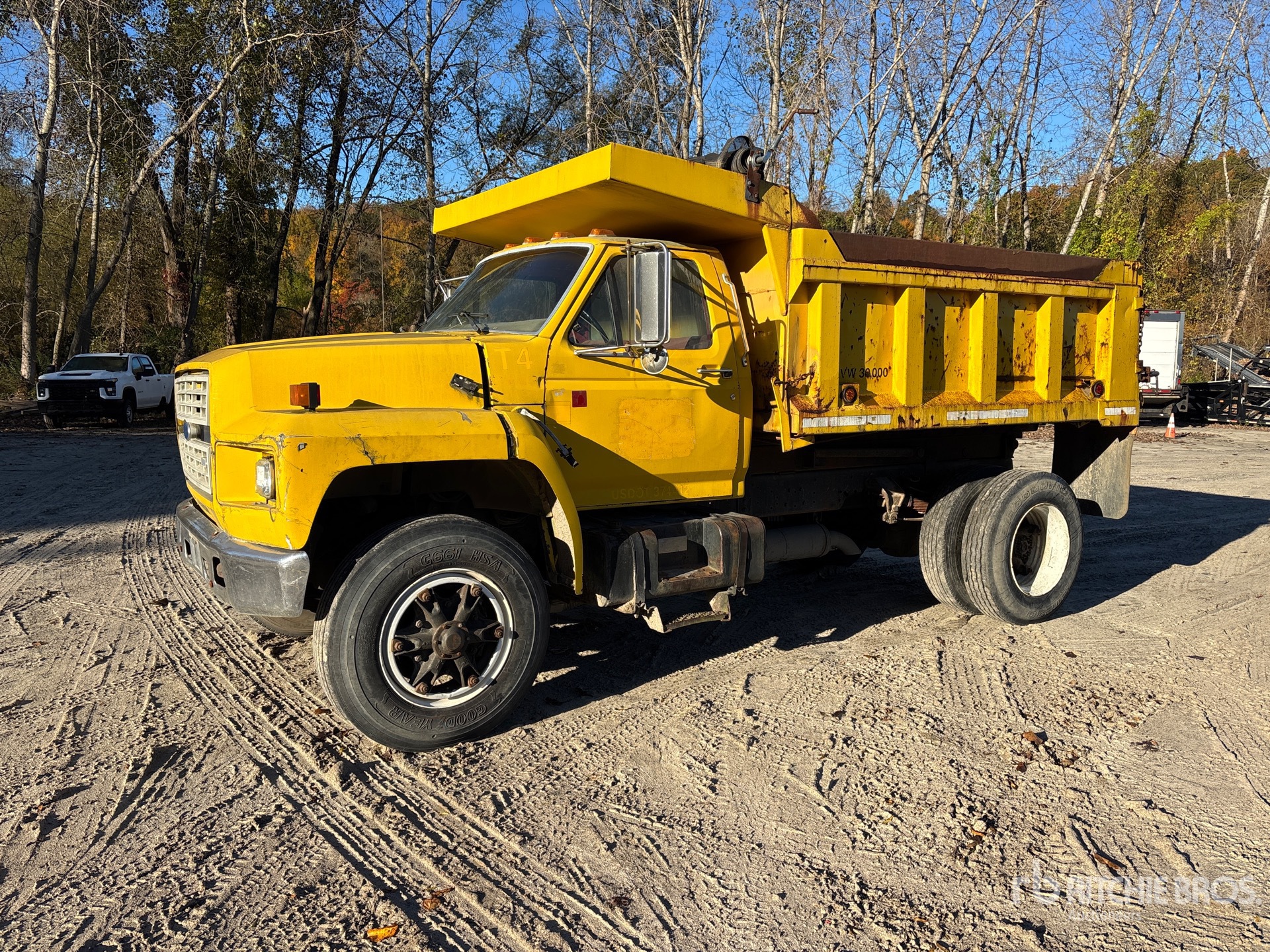 Photo of 1987 Ford F800