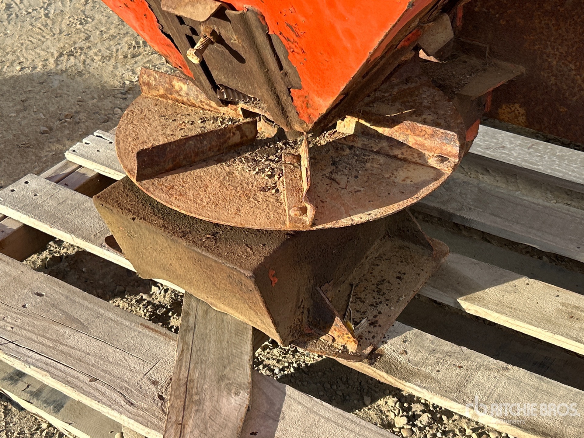 Bobcat SKID STEER SANDER