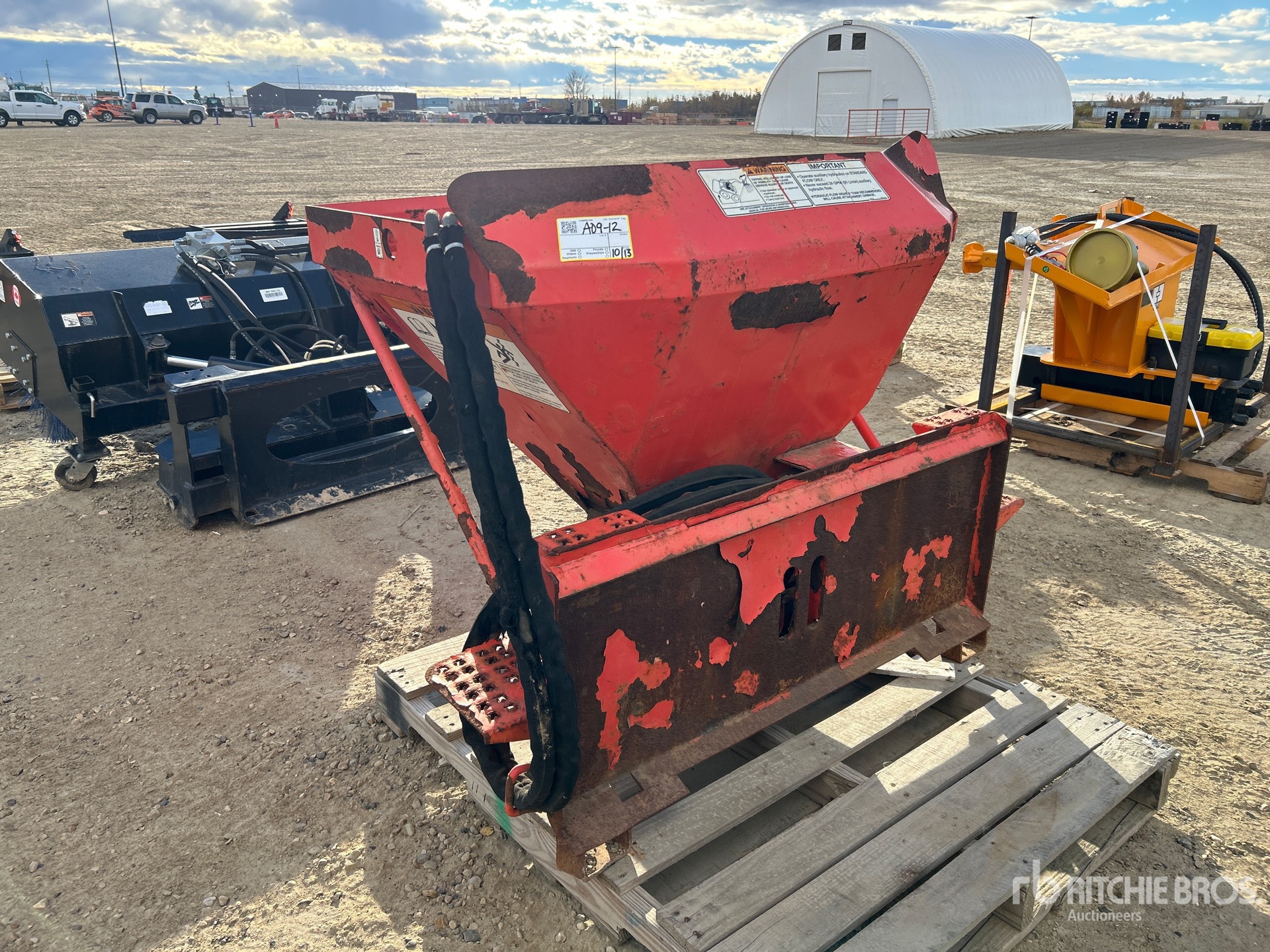 Bobcat SKID STEER SANDER