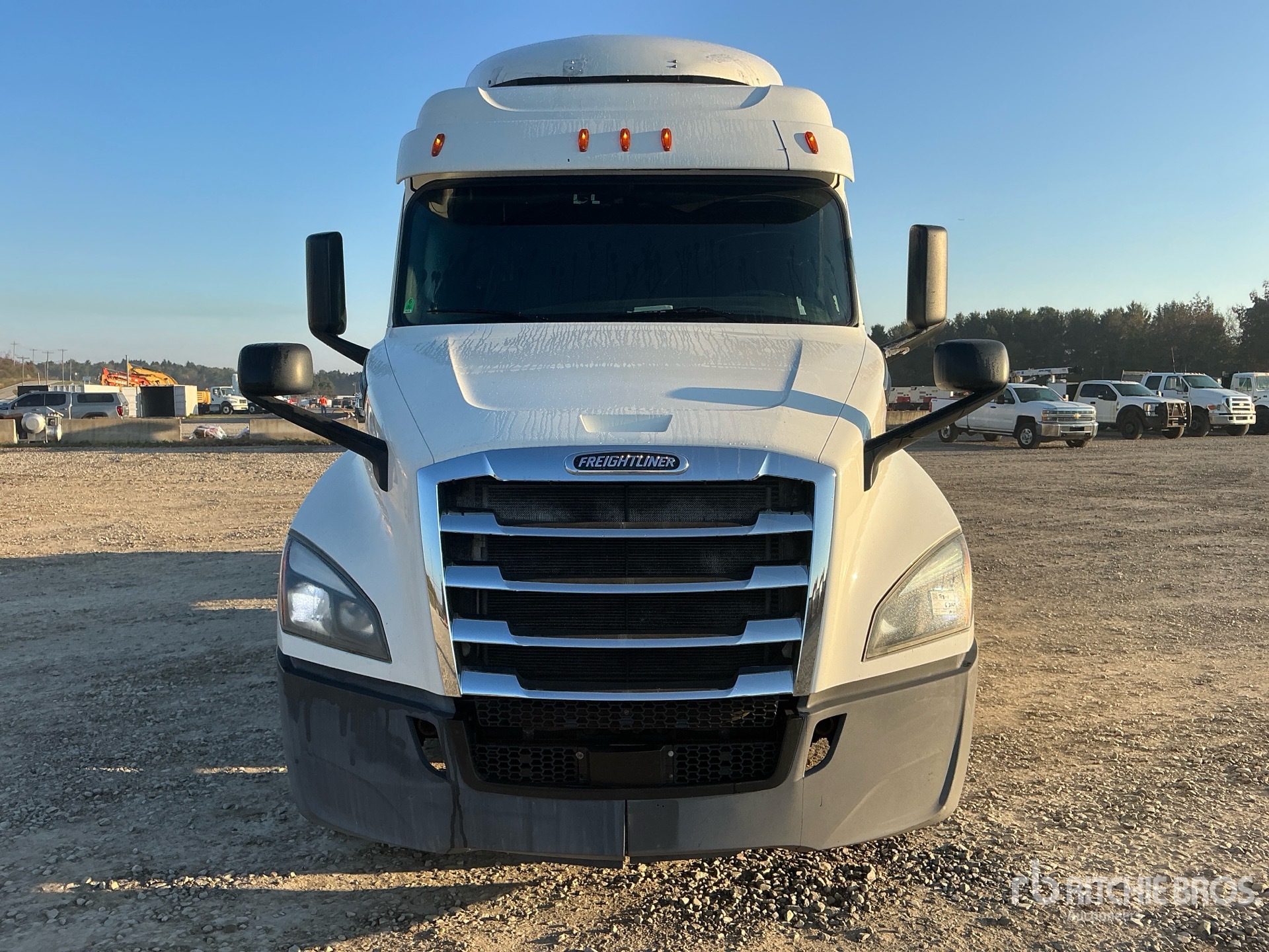2020 Freightliner CASCADIA 126