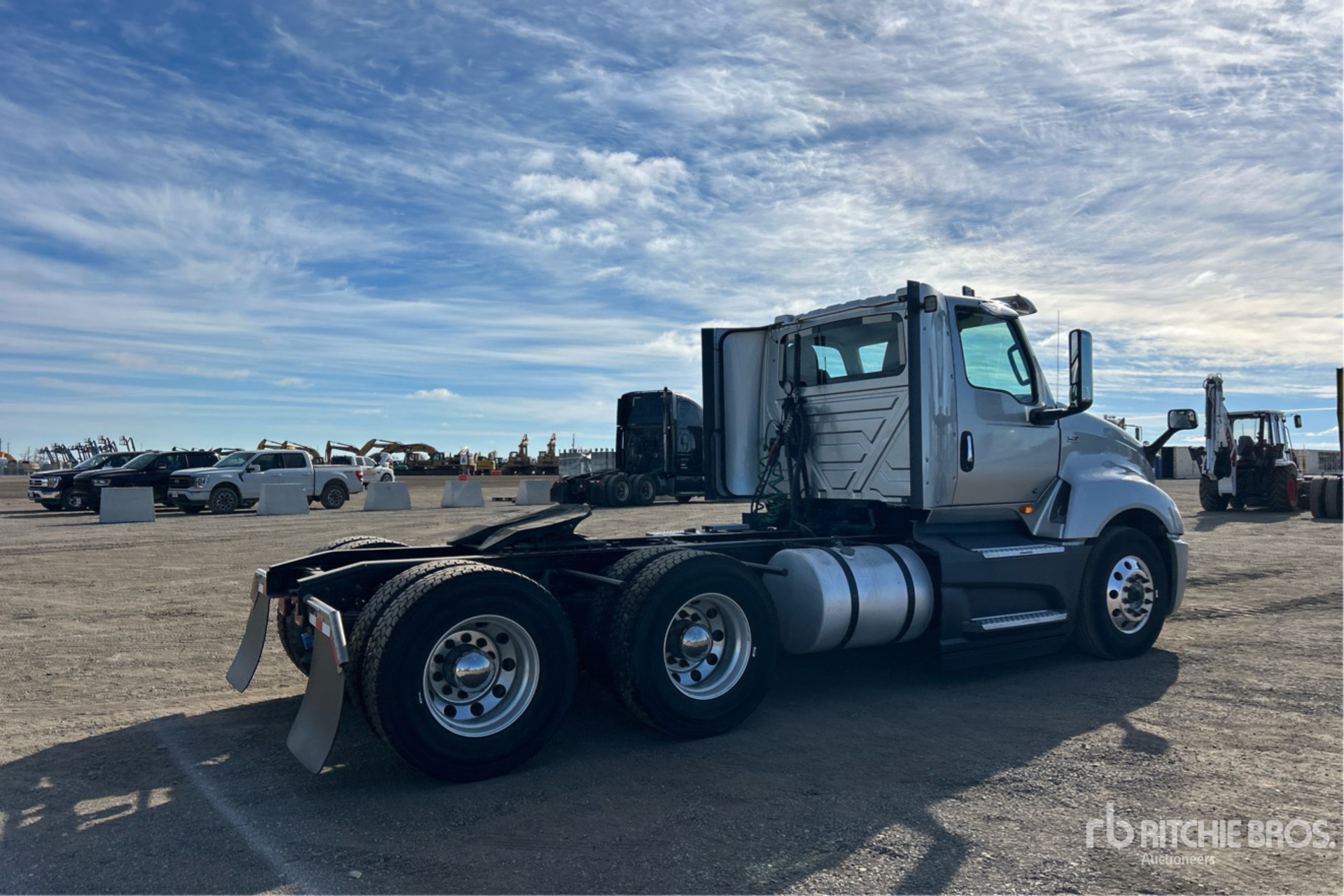 2019 International LT625
