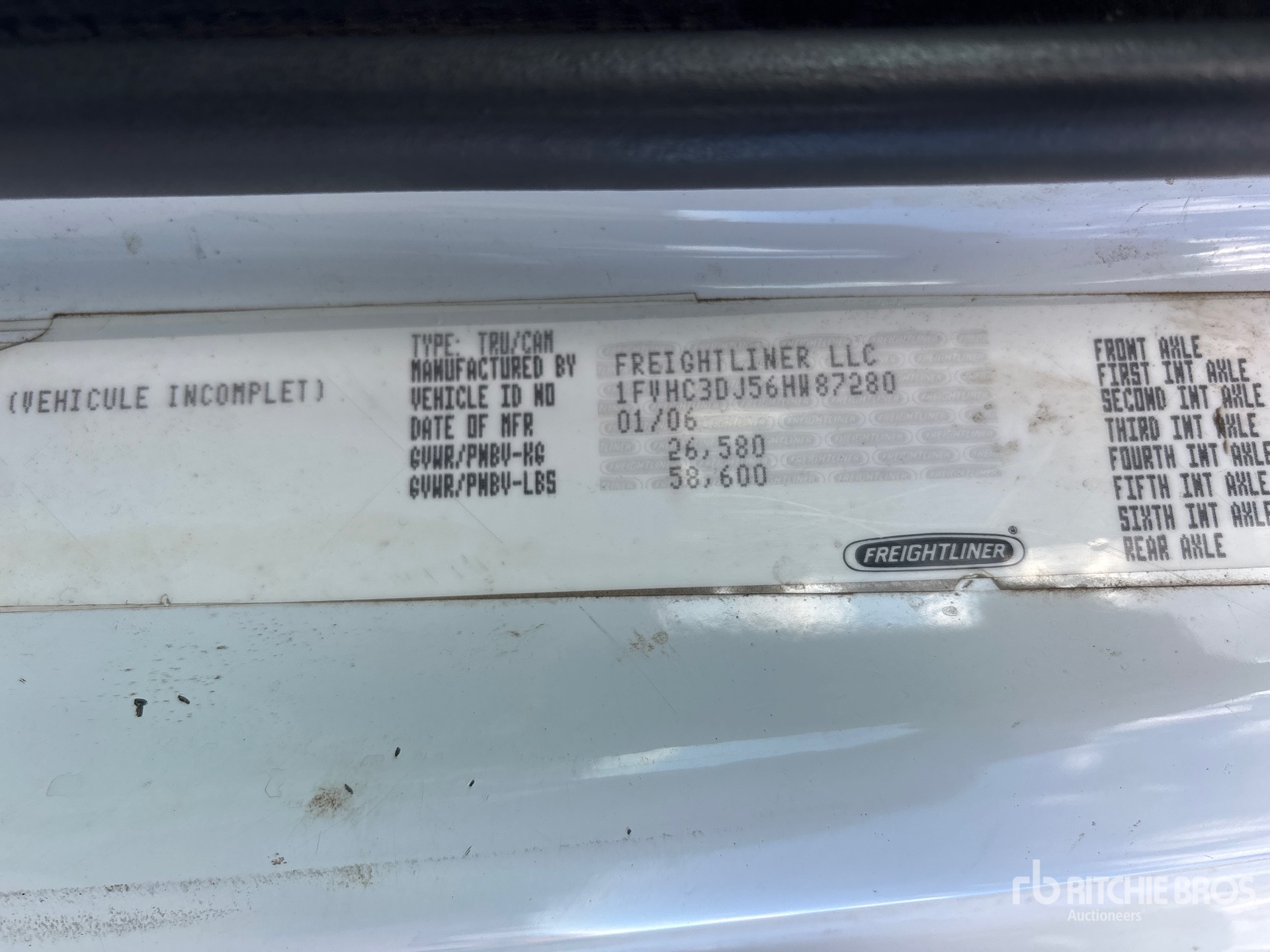2006 Freightliner M2 106V