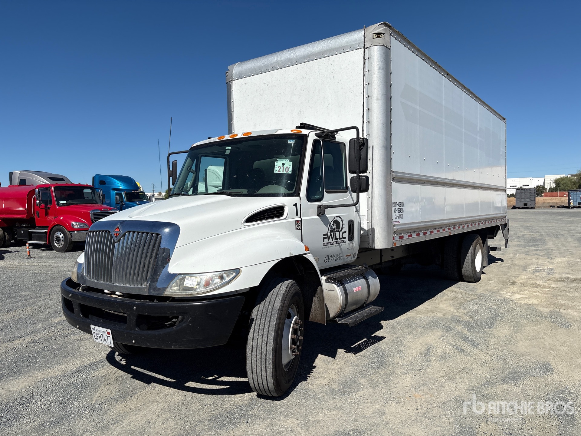 Photo of 2018 International 4300 SBA