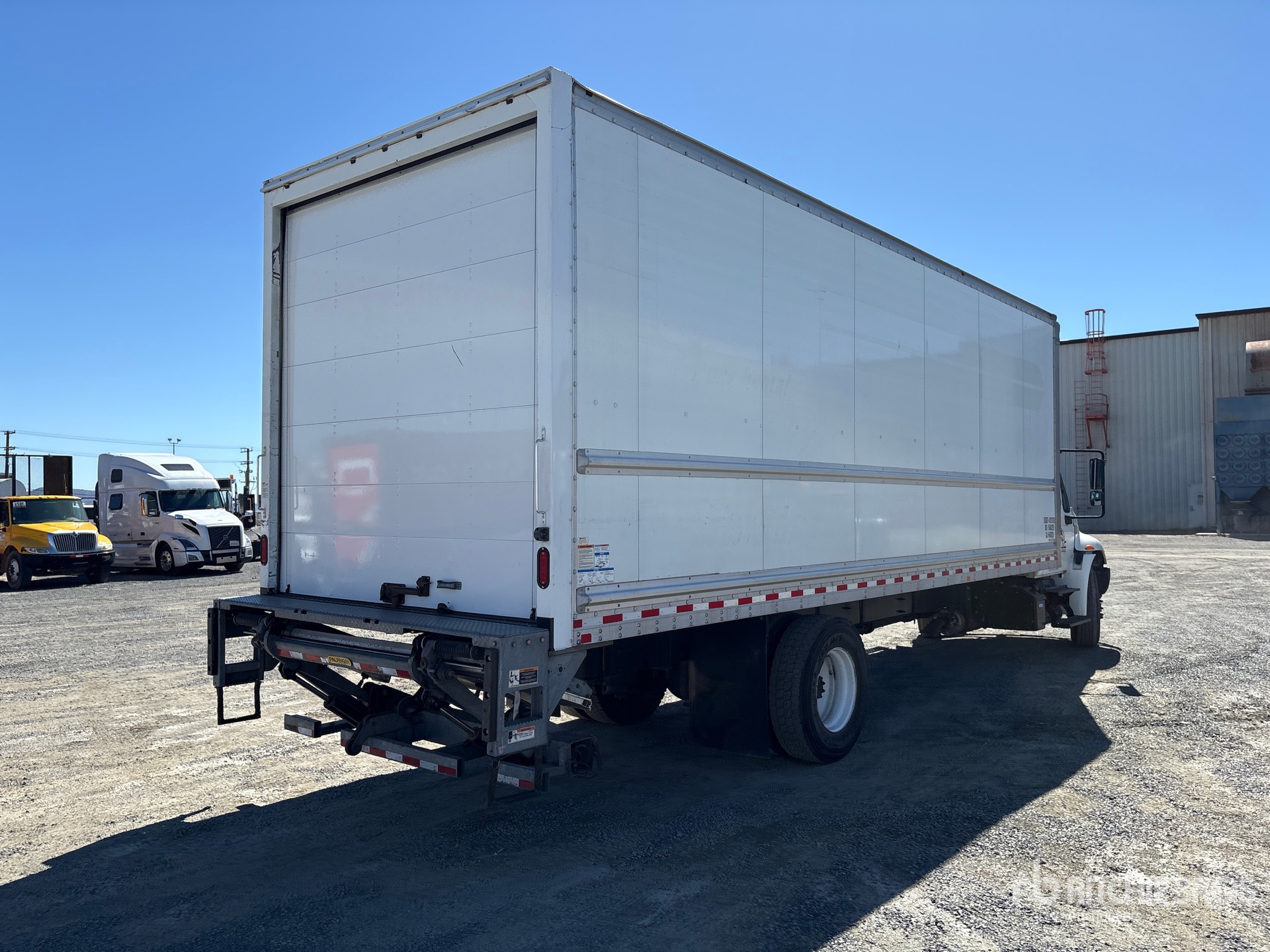 2018 International 4300 SBA