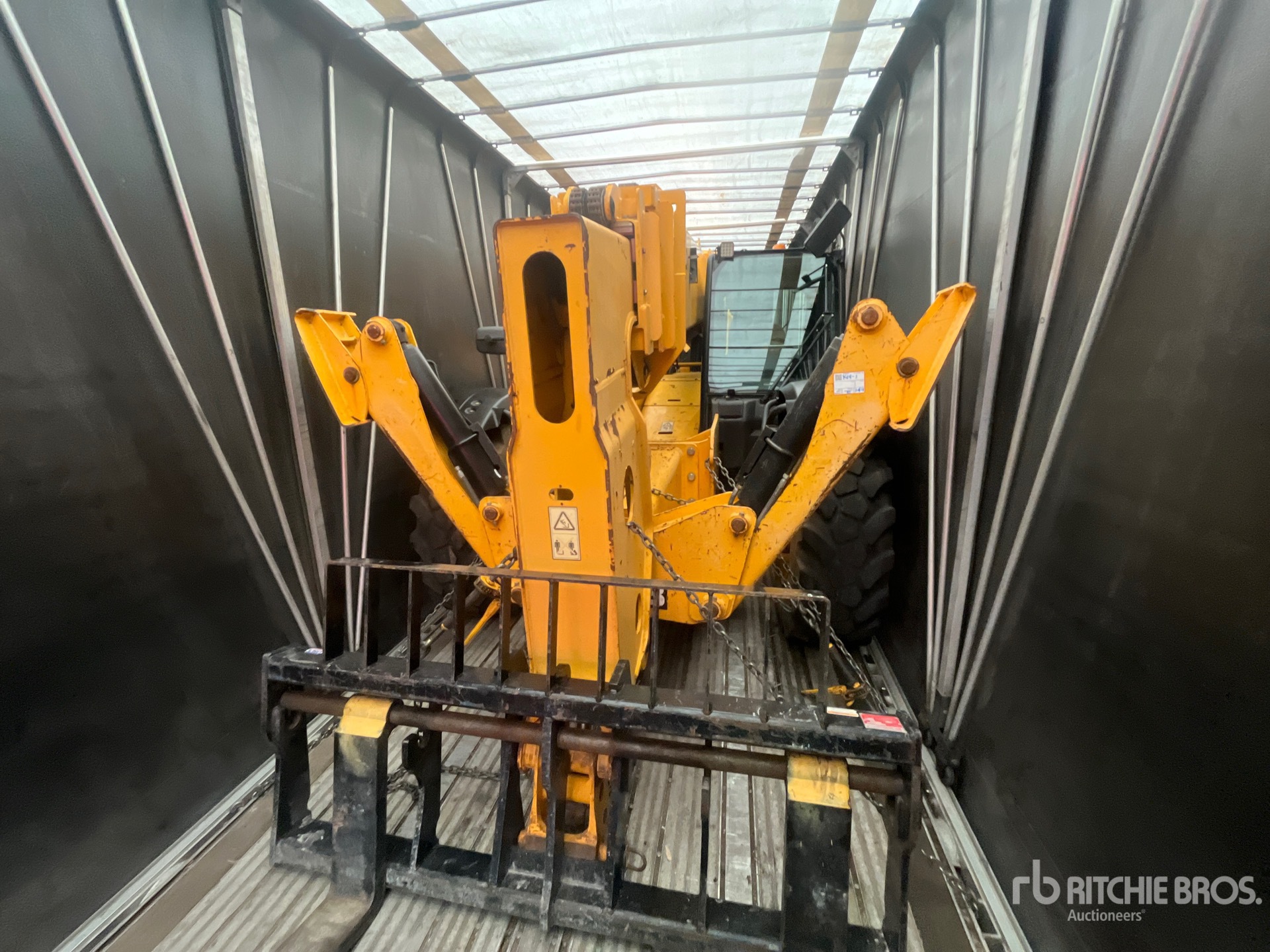 2017 JCB 510-56