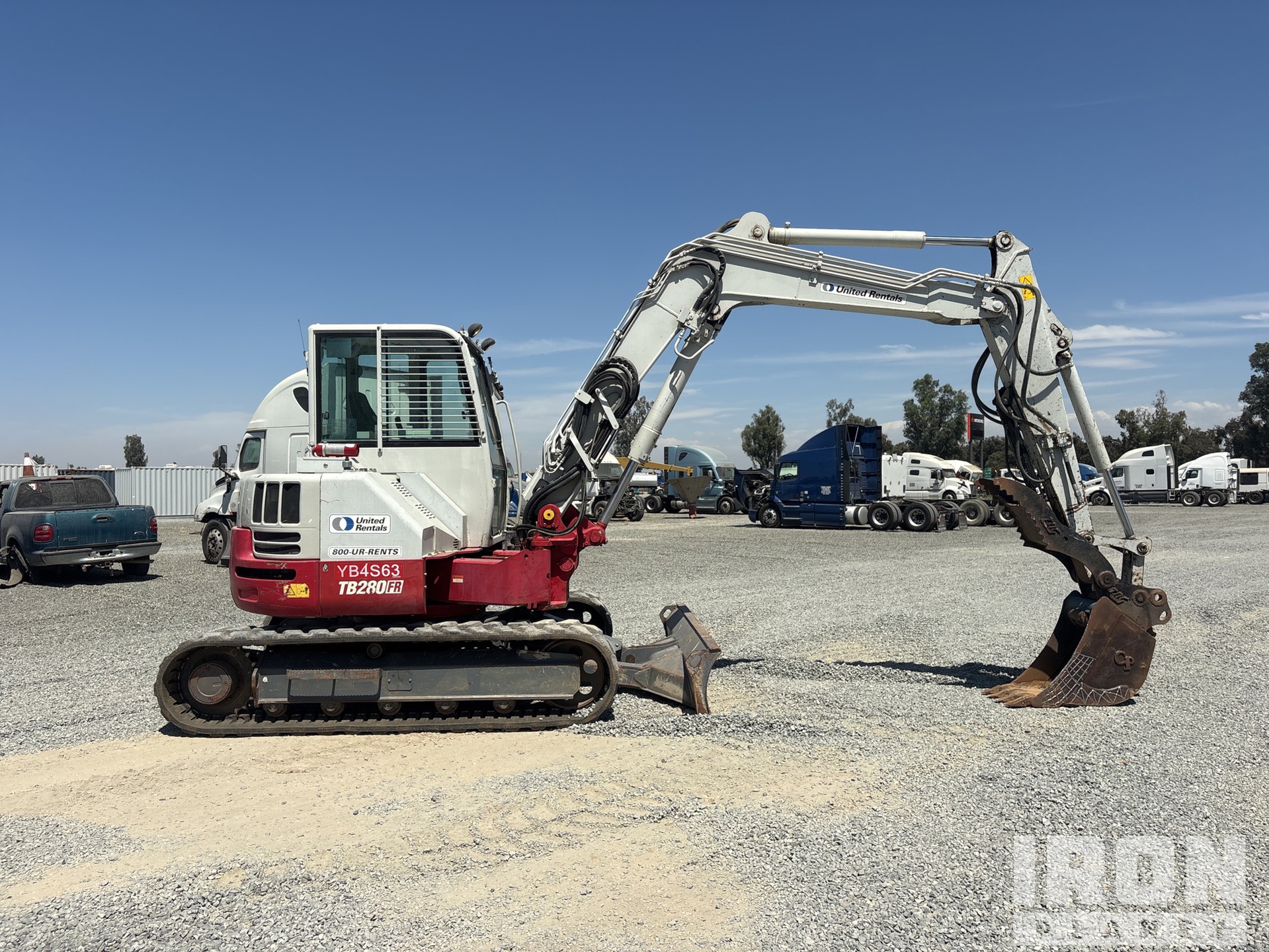 2018 Takeuchi TB280FR