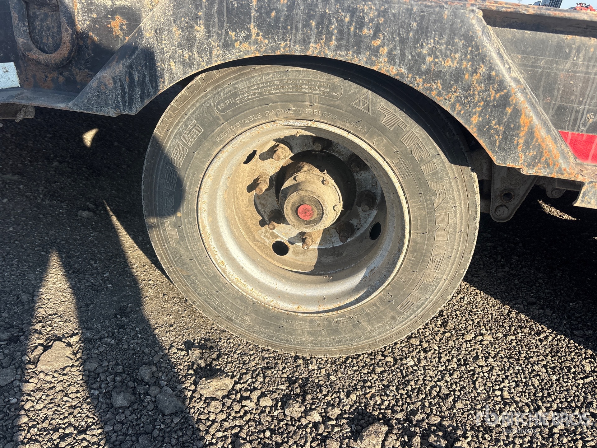 2016 Load Star Trailer 32 FT QUAD/A