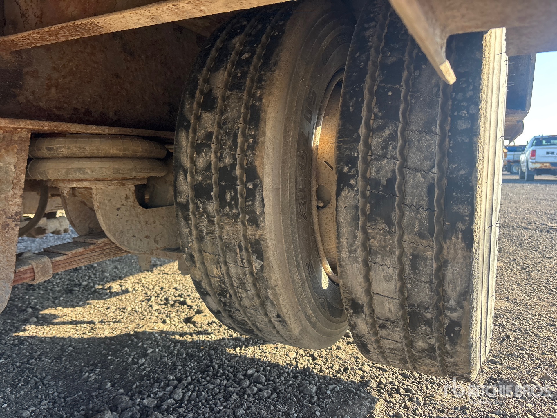 2016 Load Star Trailer 32 FT QUAD/A