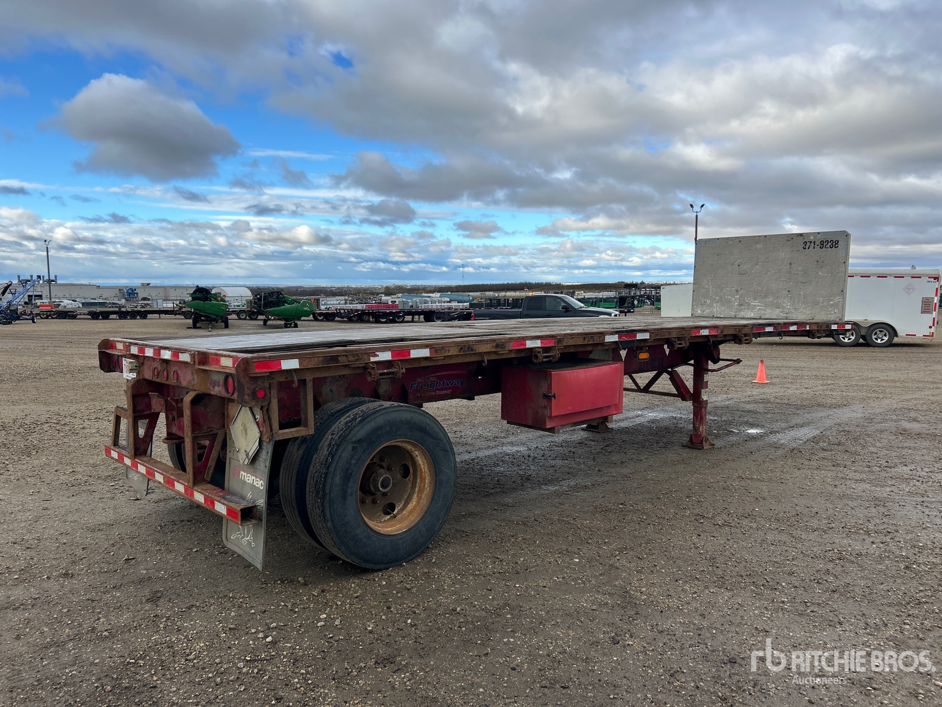 2009 Manac 10128A00