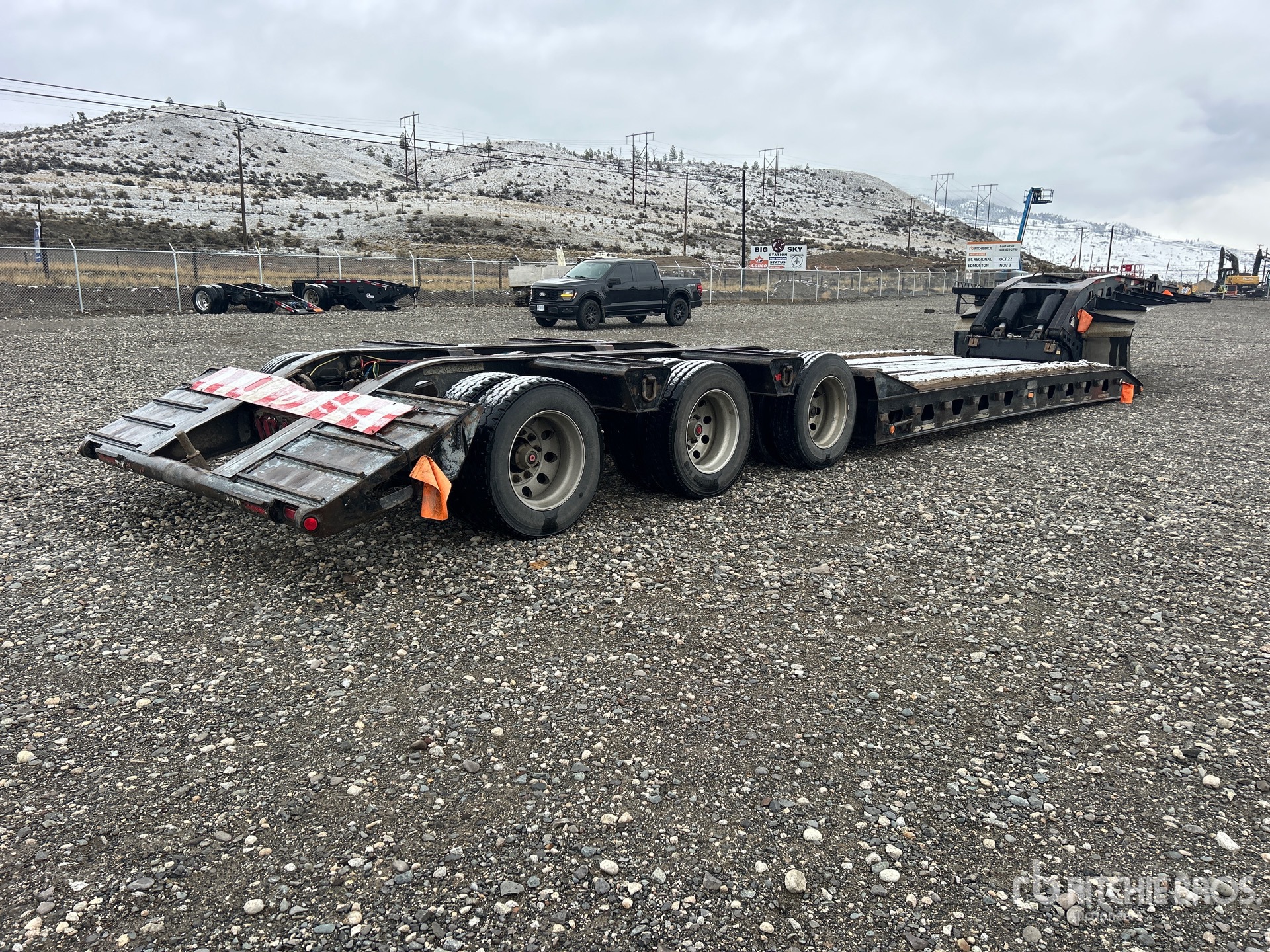 2013 Aspen 55 ton Tri/A Removable Gooseneck