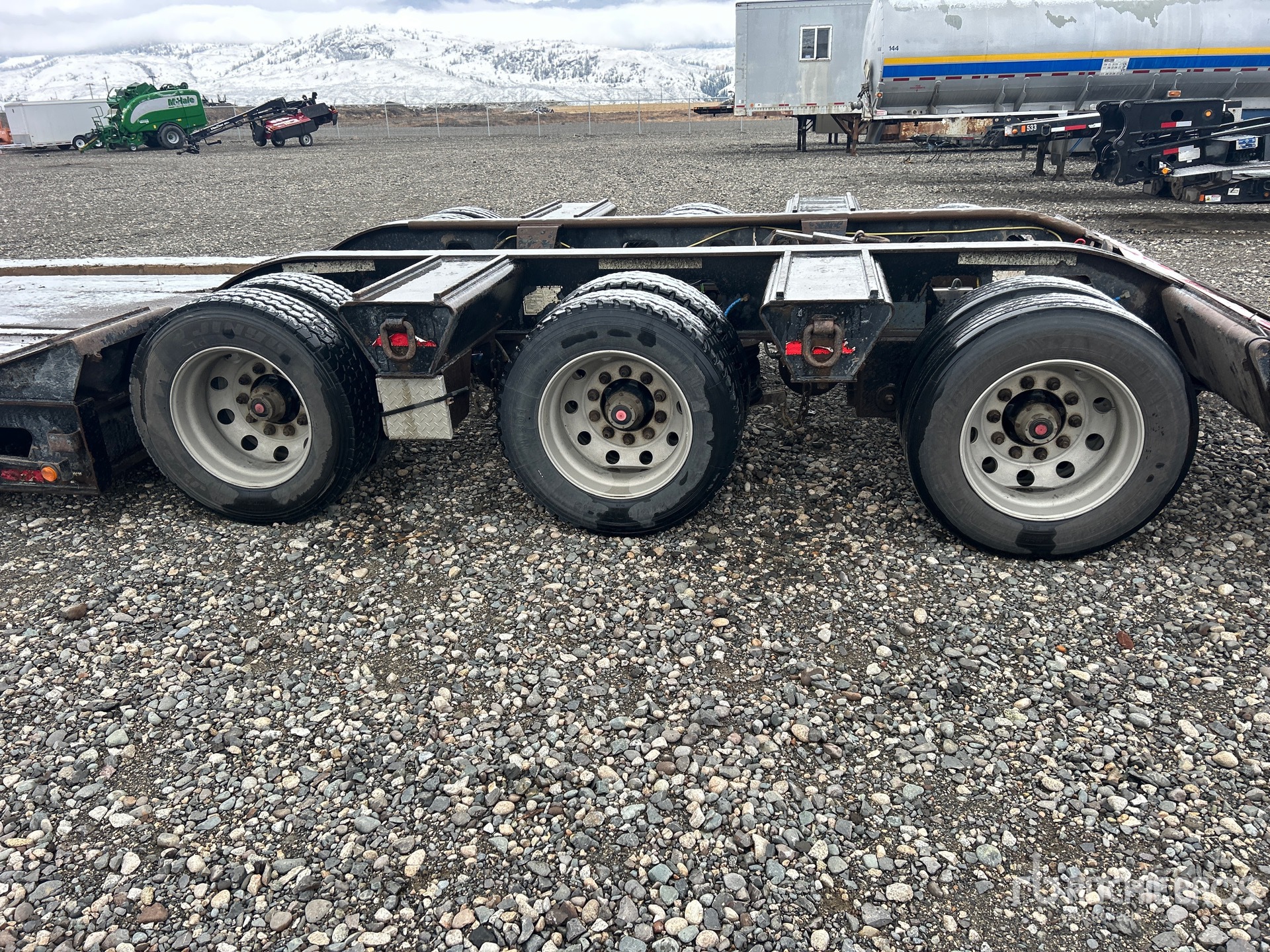 2013 Aspen 55 ton Tri/A Removable Gooseneck