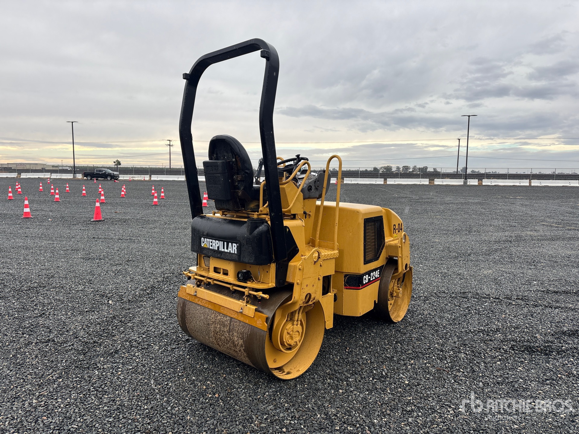 2004 Caterpillar CB224E