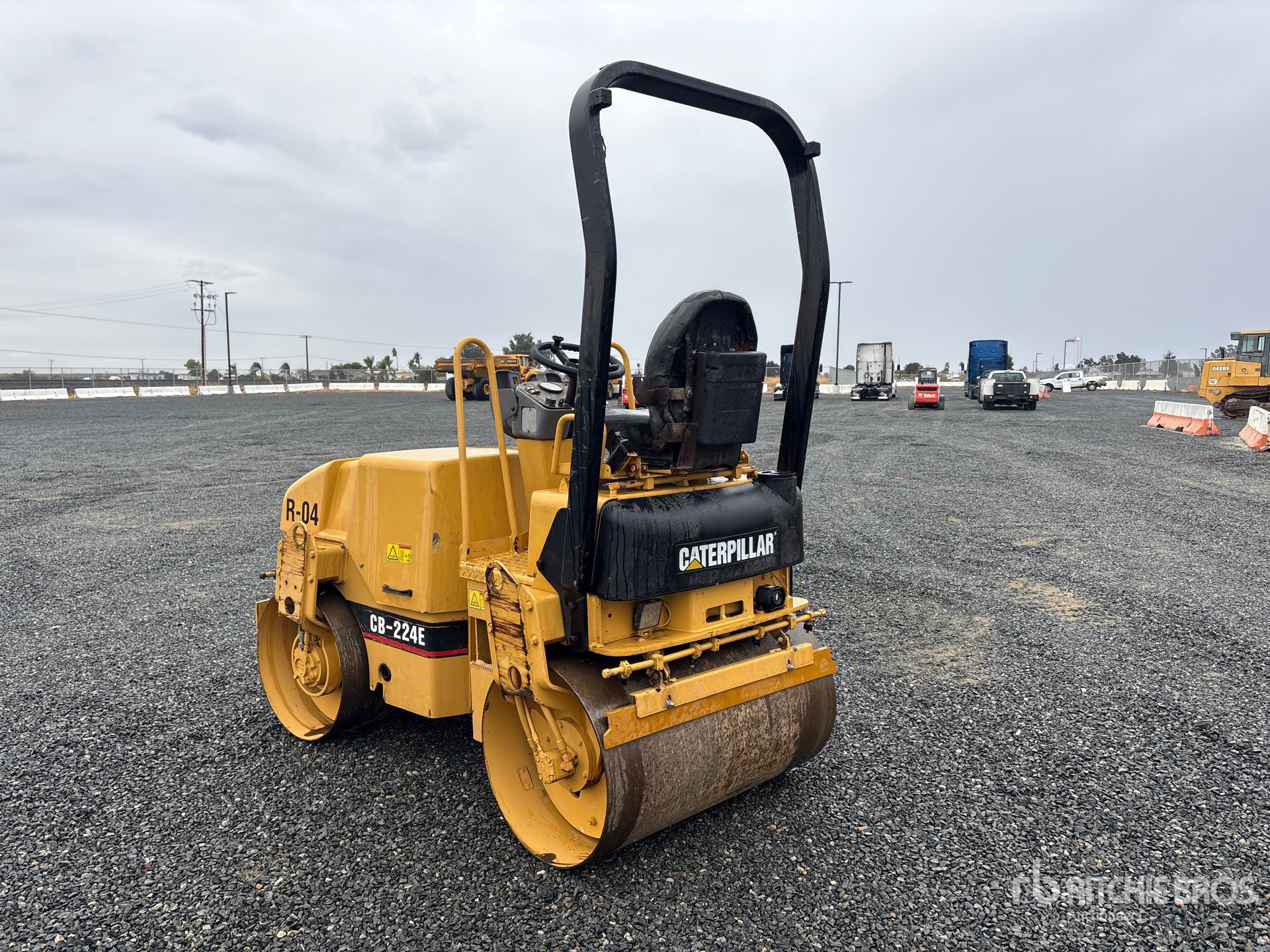 2004 Caterpillar CB224E