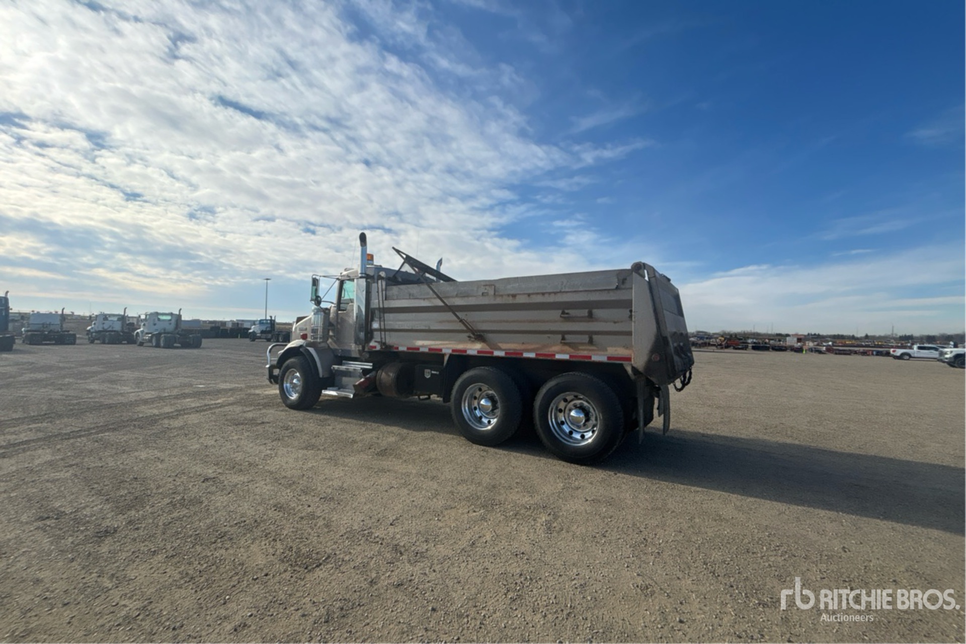 2007 Kenworth T800B