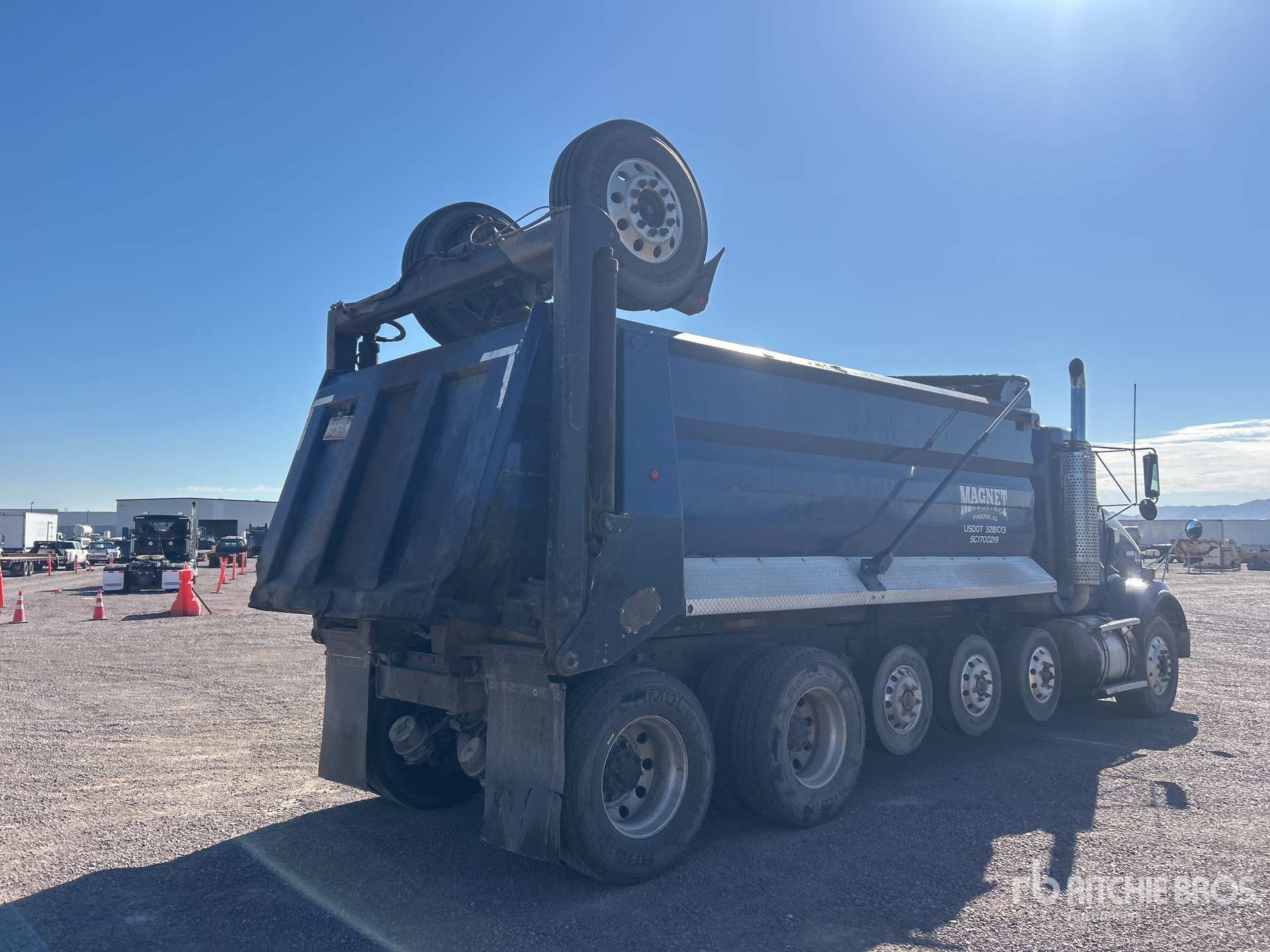 2004 Kenworth T800