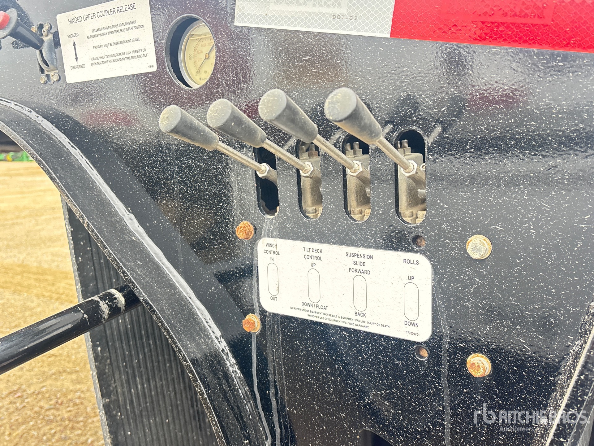 2023 Doepker RT25174-S