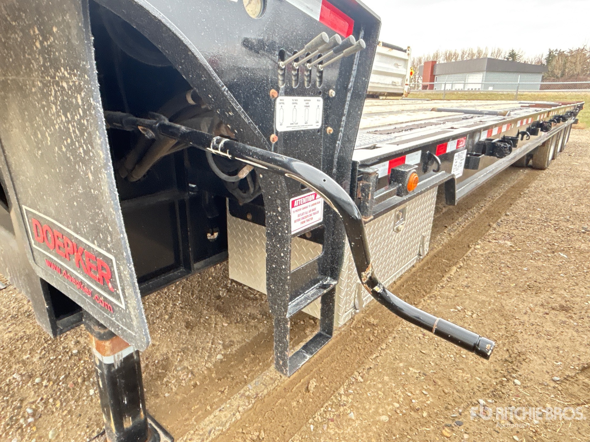 2023 Doepker RT25174-S