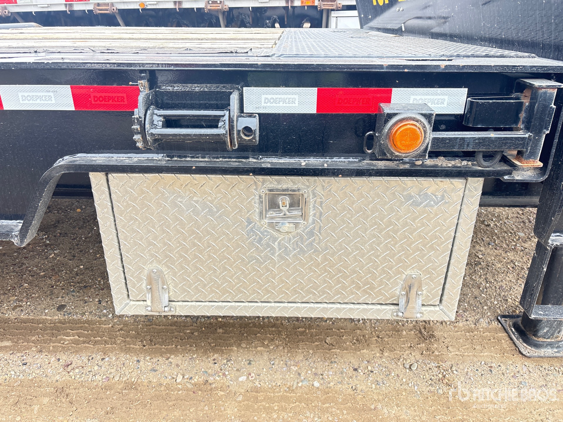 2023 Doepker RT25174-S